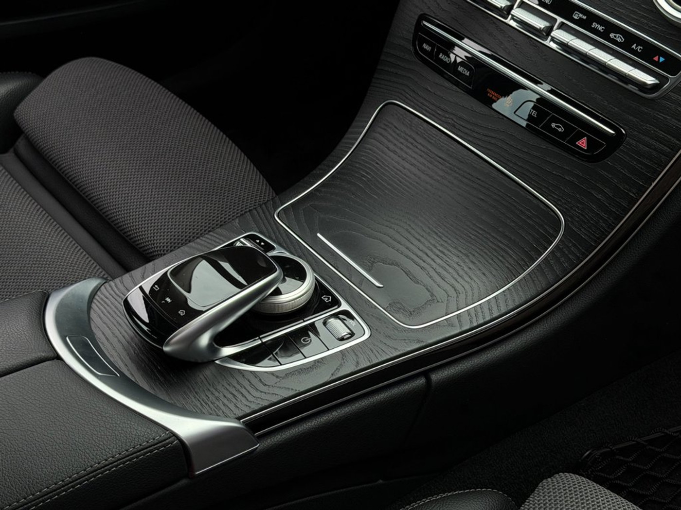 Foto van Mercedes-Benz C 200