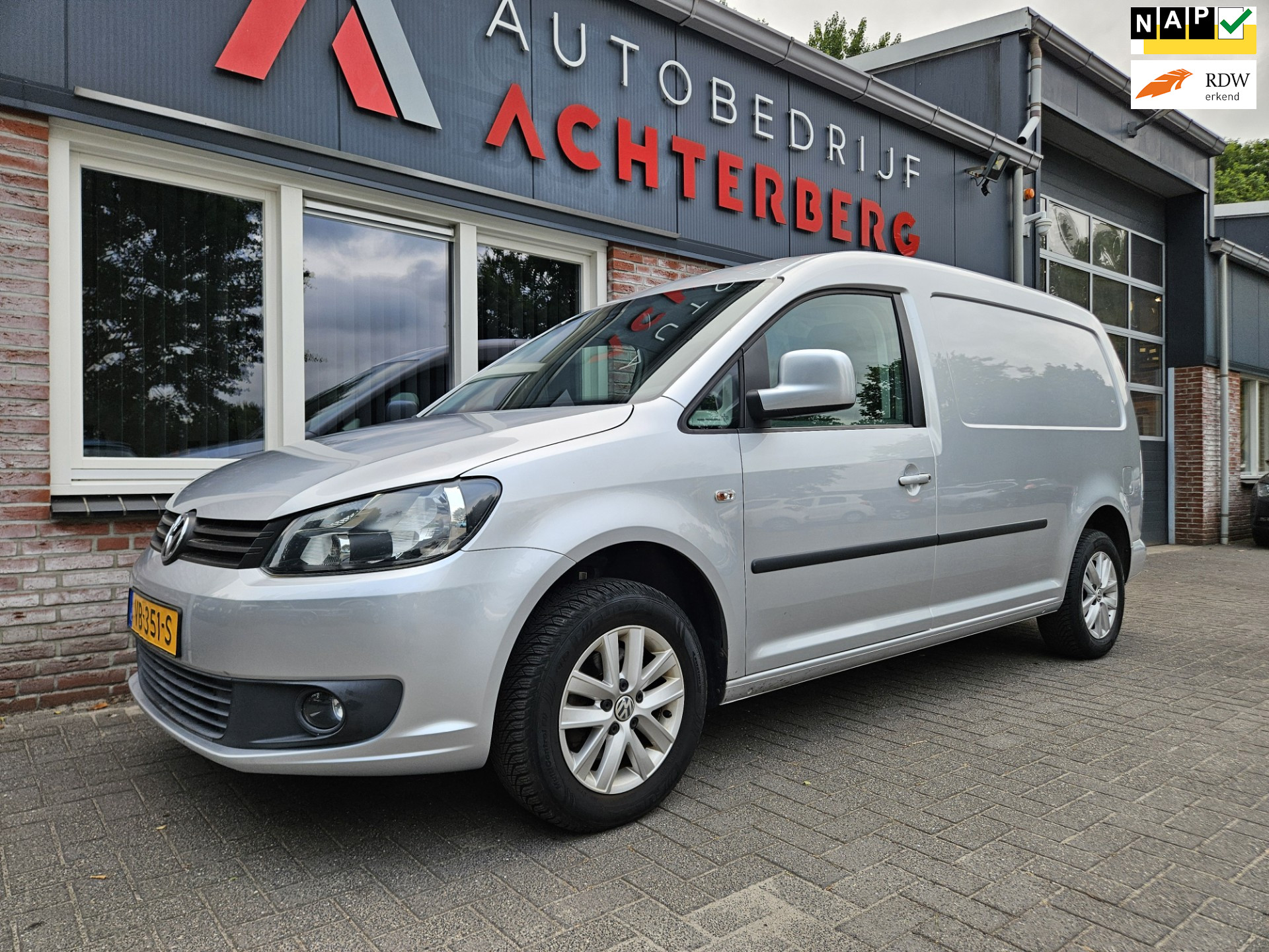 Volkswagen Caddy 1.6 TDI Maxi Marge! Automaat/DSG! Trekhaak! Nette Staat! Dealer Onderhouden! 2013 - voorkant