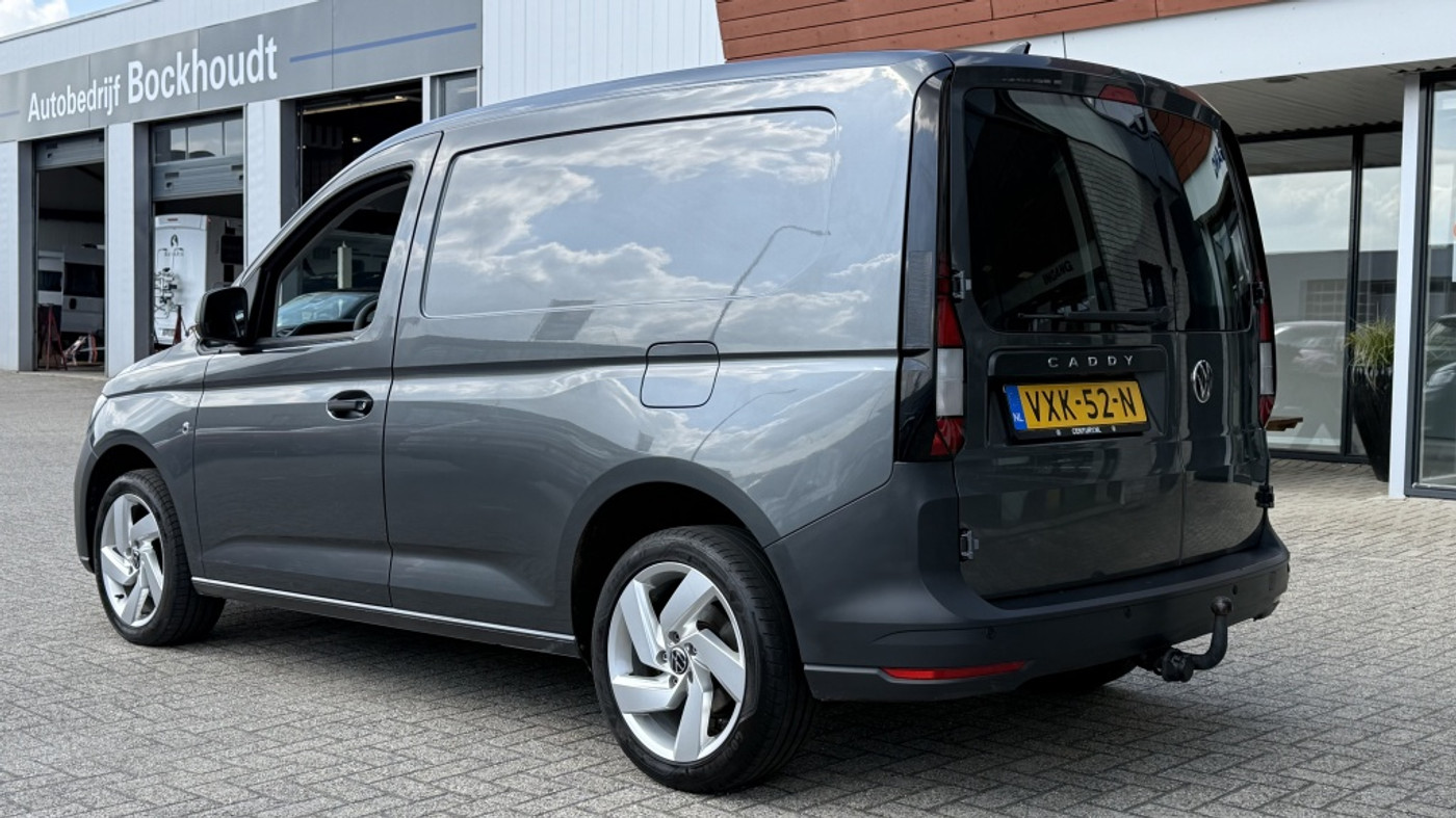 Foto van Volkswagen Caddy Modified Partition Wall