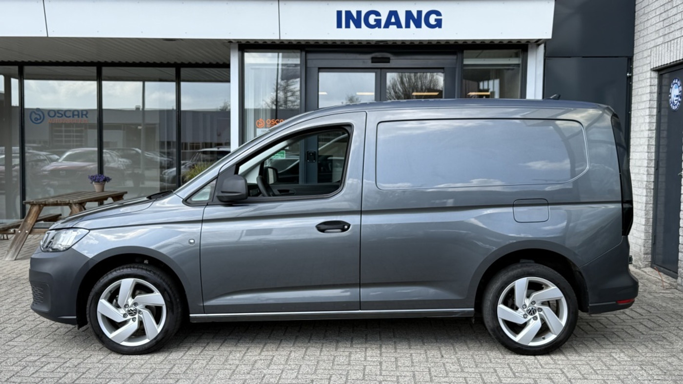Foto van Volkswagen Caddy Modified Partition Wall