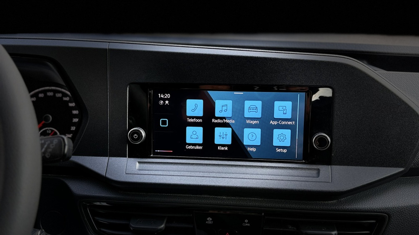 Foto van Volkswagen Caddy Modified Partition Wall