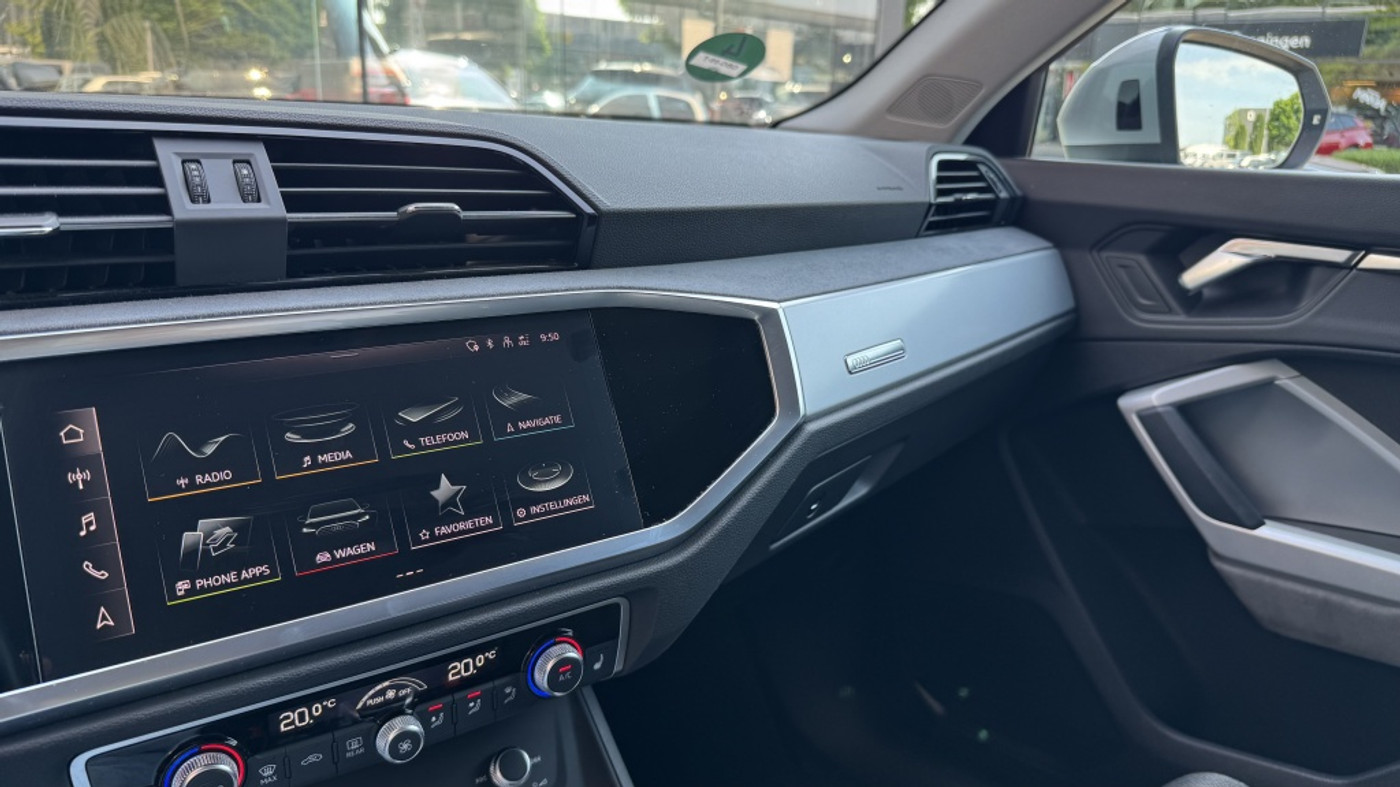 Foto van Audi Q3 E-tron