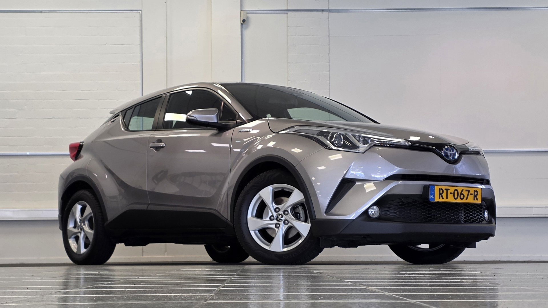 Foto van Toyota Toyota C-hr