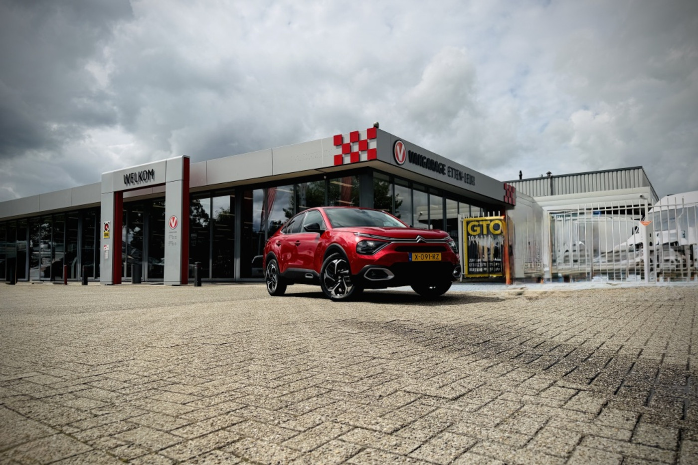 Foto van Citroen C4 X