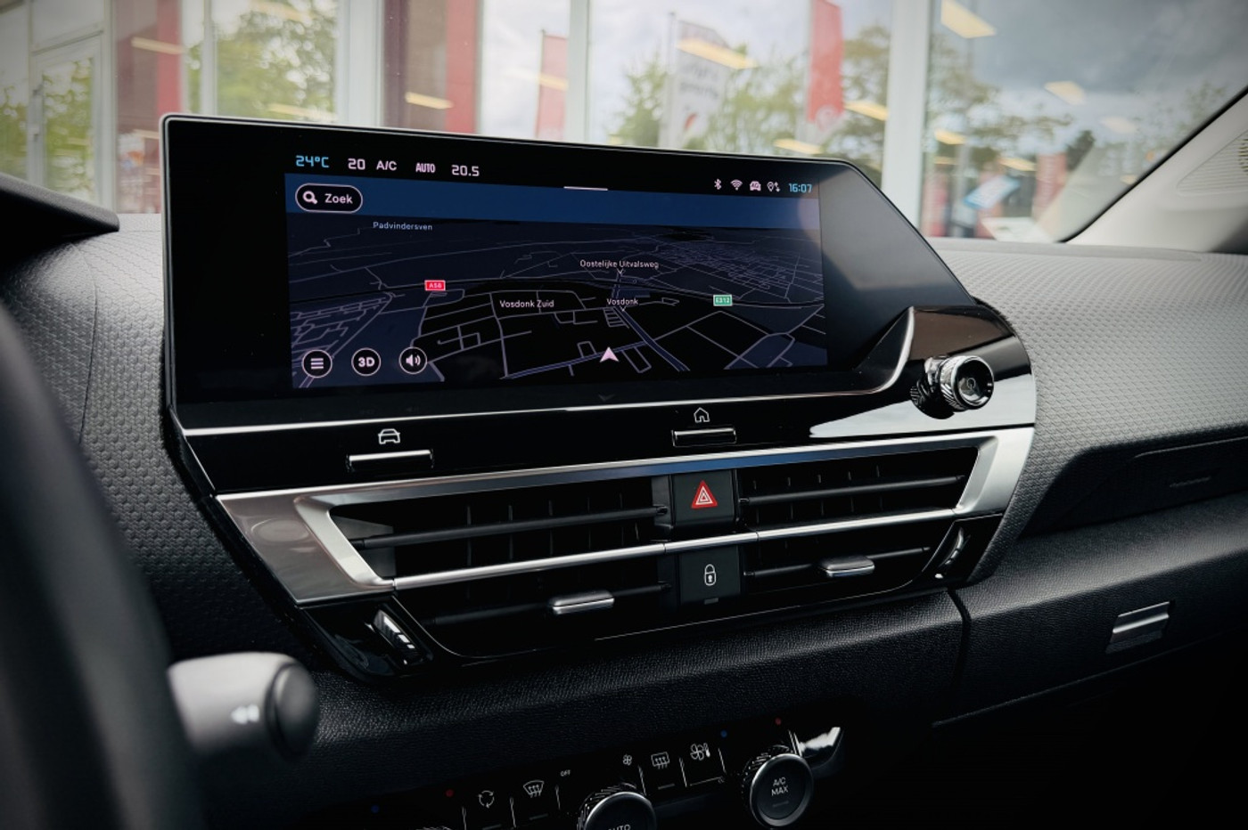 Foto van Citroen C4 X