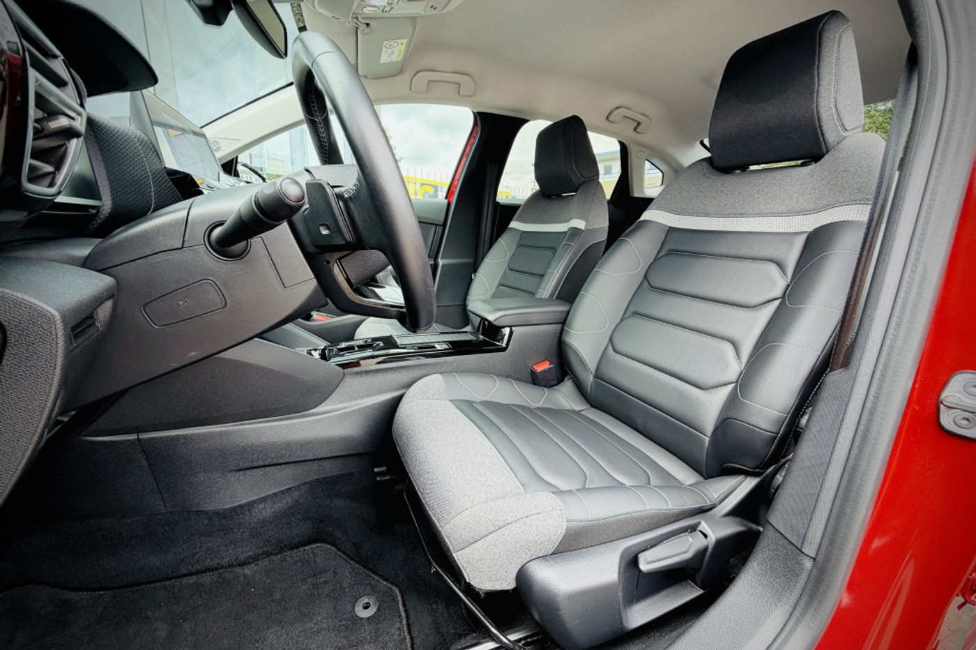 Foto van Citroen C4 X