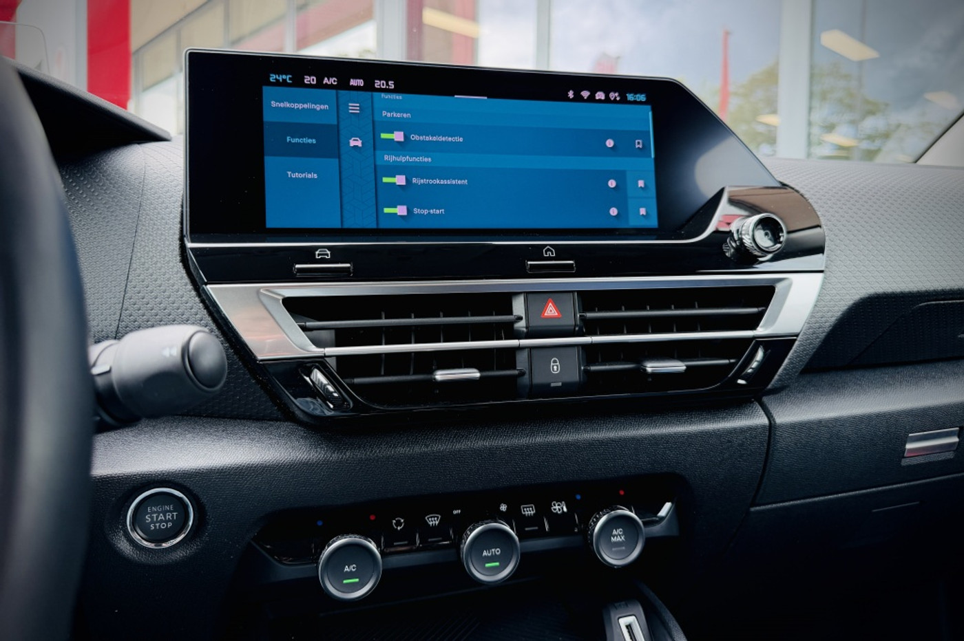 Foto van Citroen C4 X