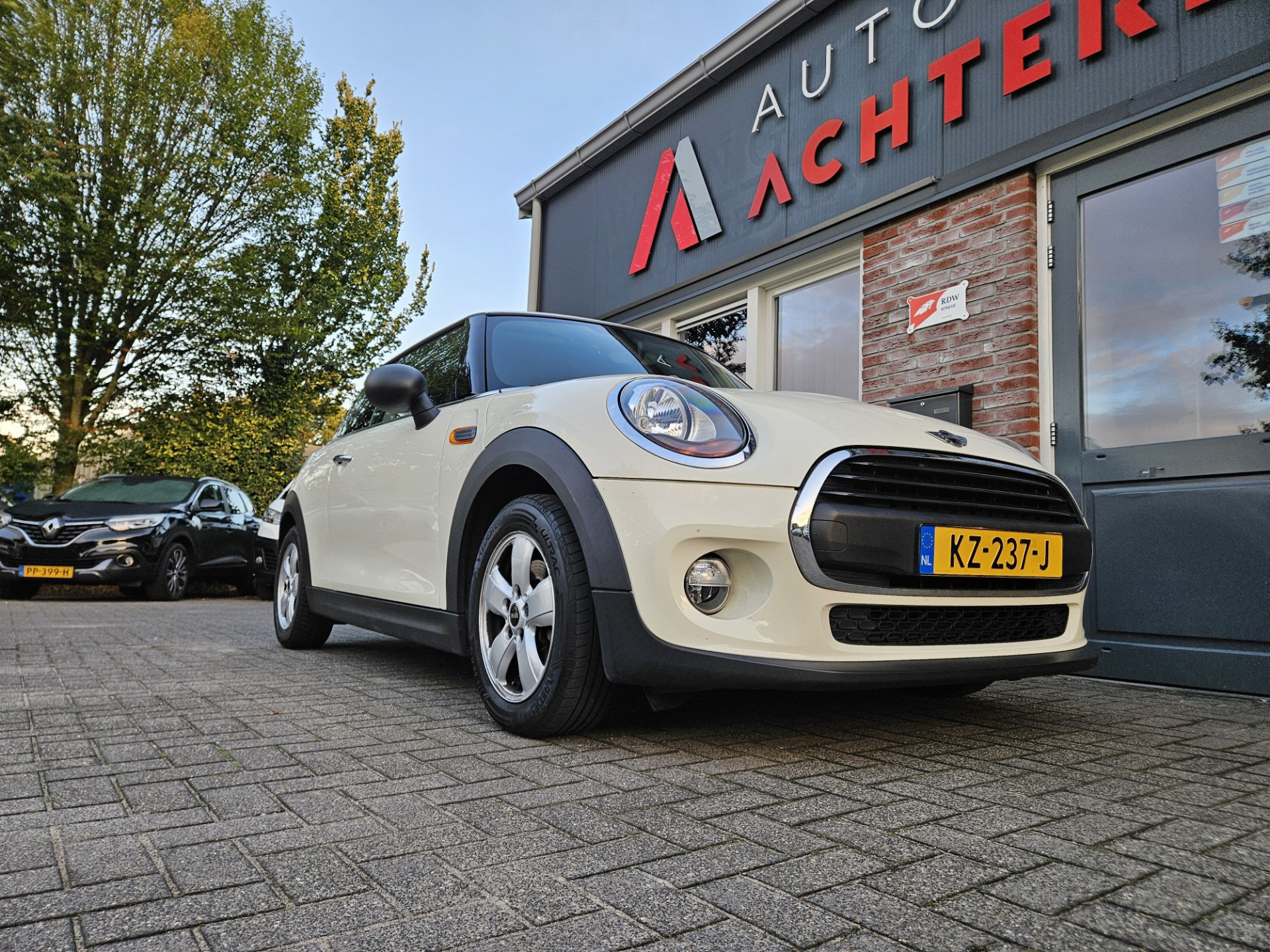 Foto van Mini One