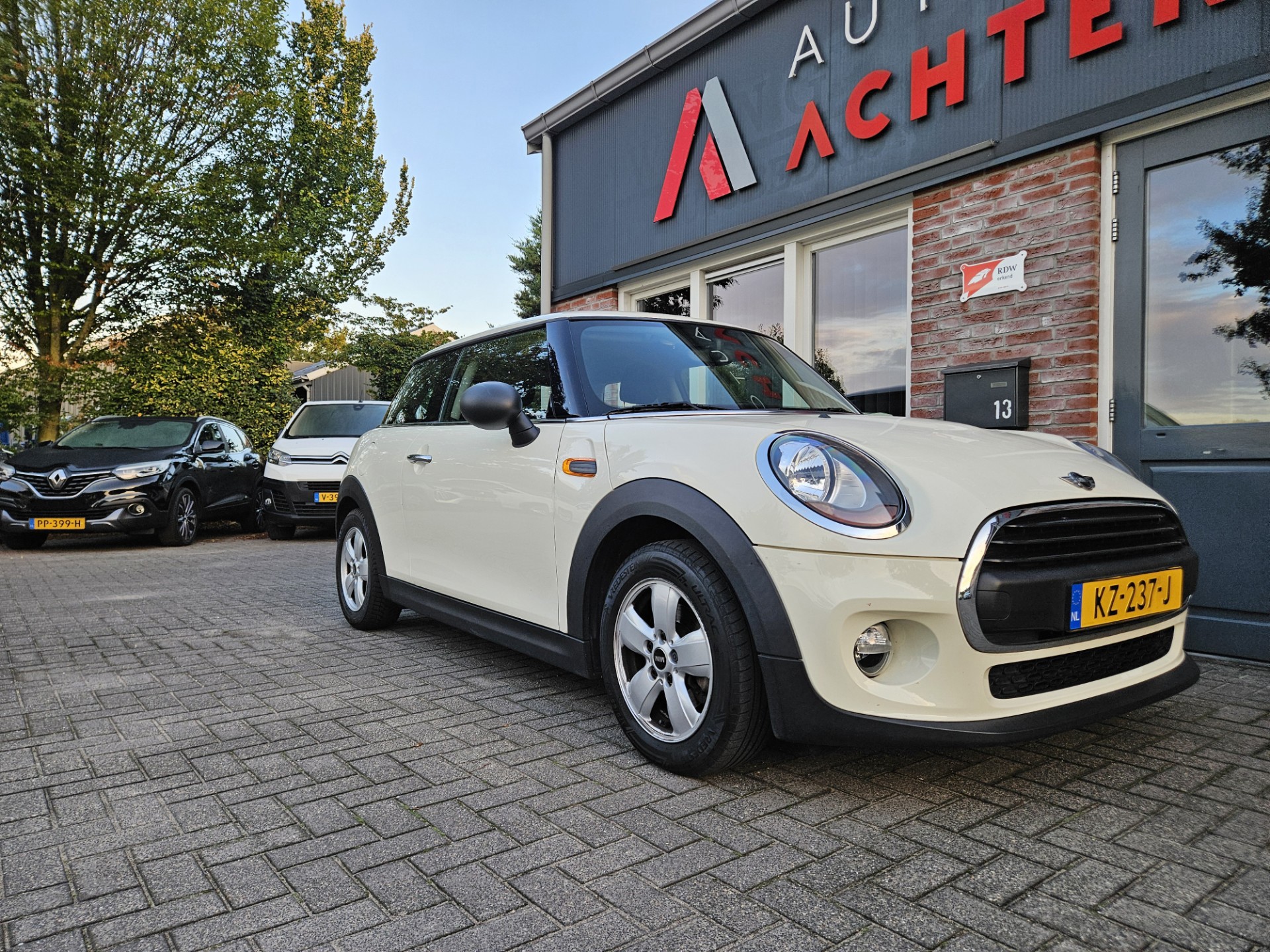 Foto van Mini One
