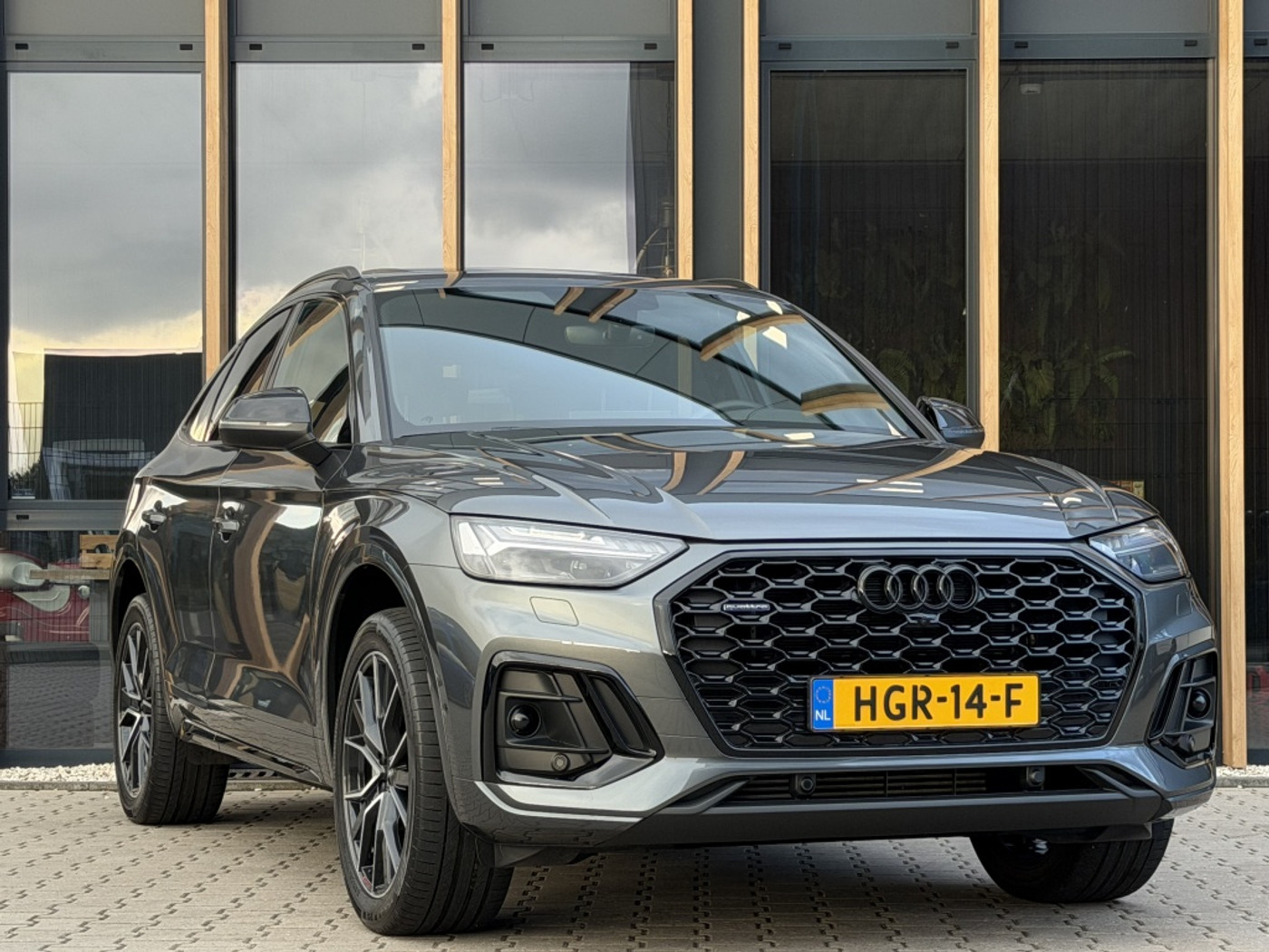 Foto van Audi Q5 Sportback 55 TFSI E