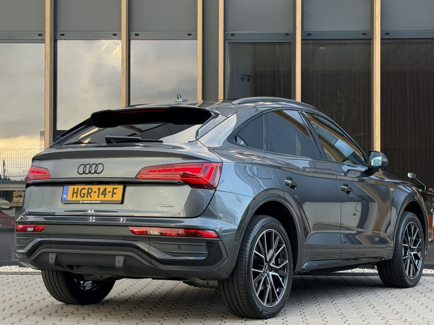 Foto van Audi Q5 Sportback 55 TFSI E