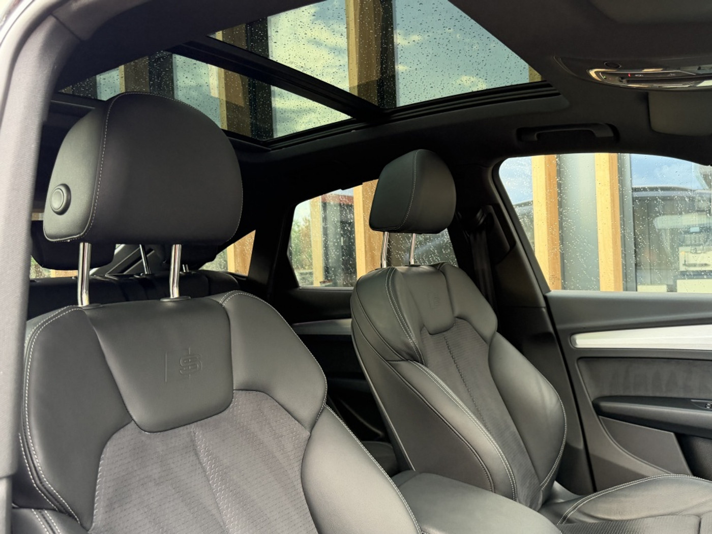 Foto van Audi Q5 Sportback 55 TFSI E