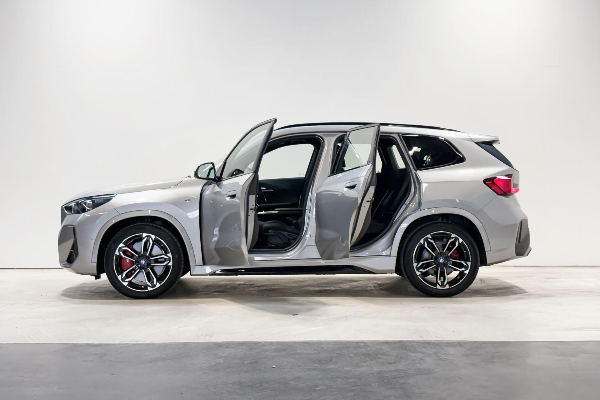 Foto van BMW Ix1 Edrive20