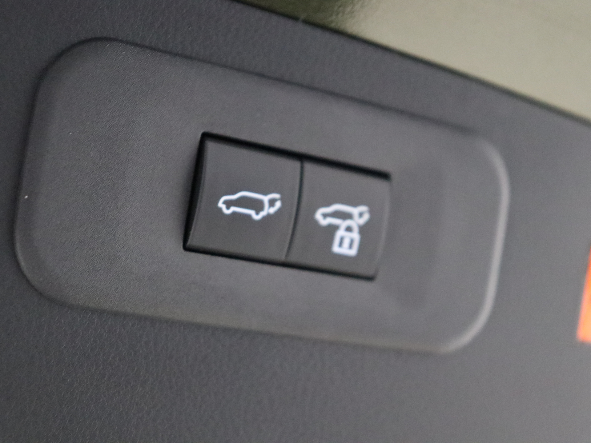 Foto van Lexus Lexus Nx450h+