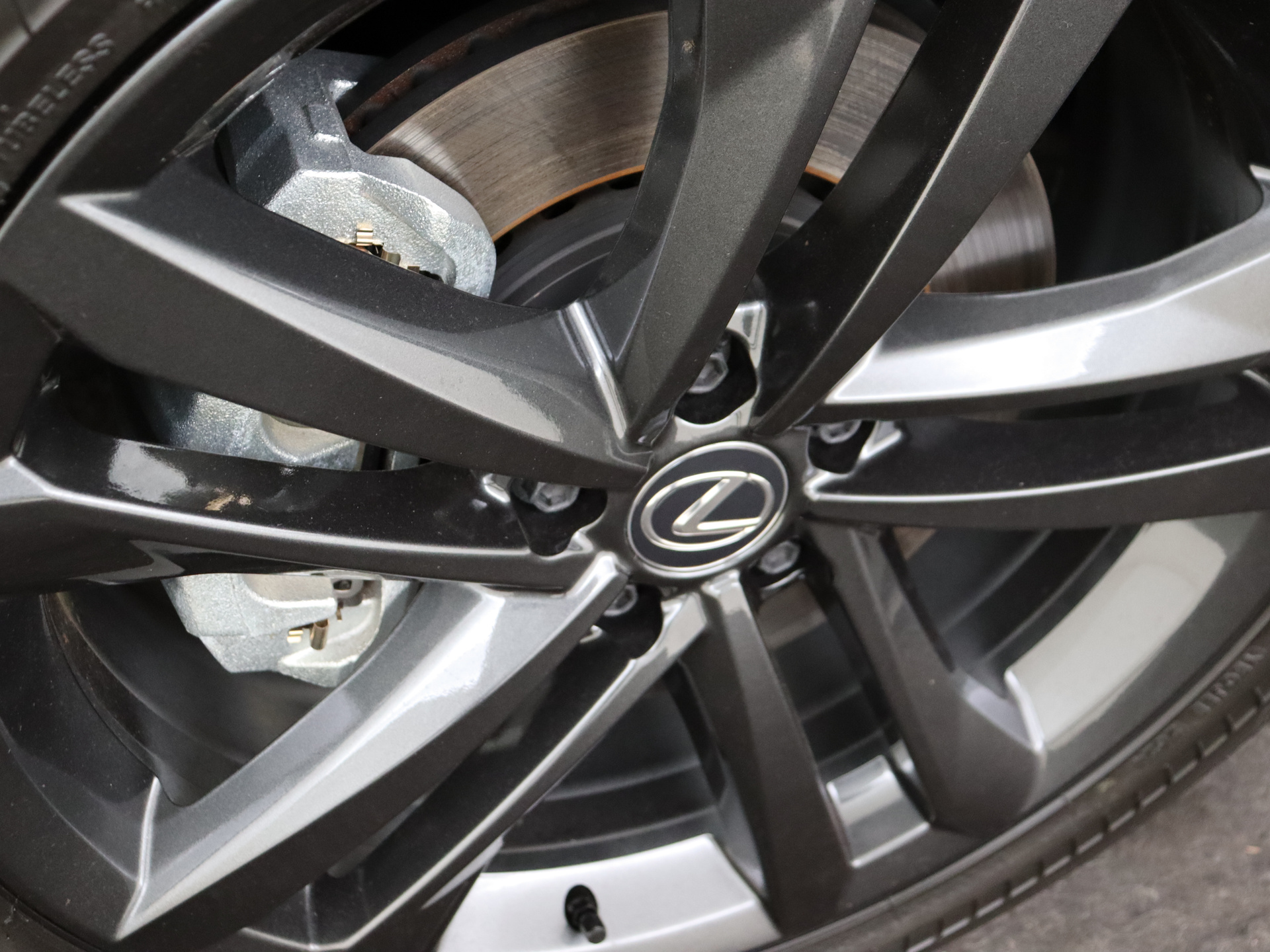 Foto van Lexus Lexus Nx450h+