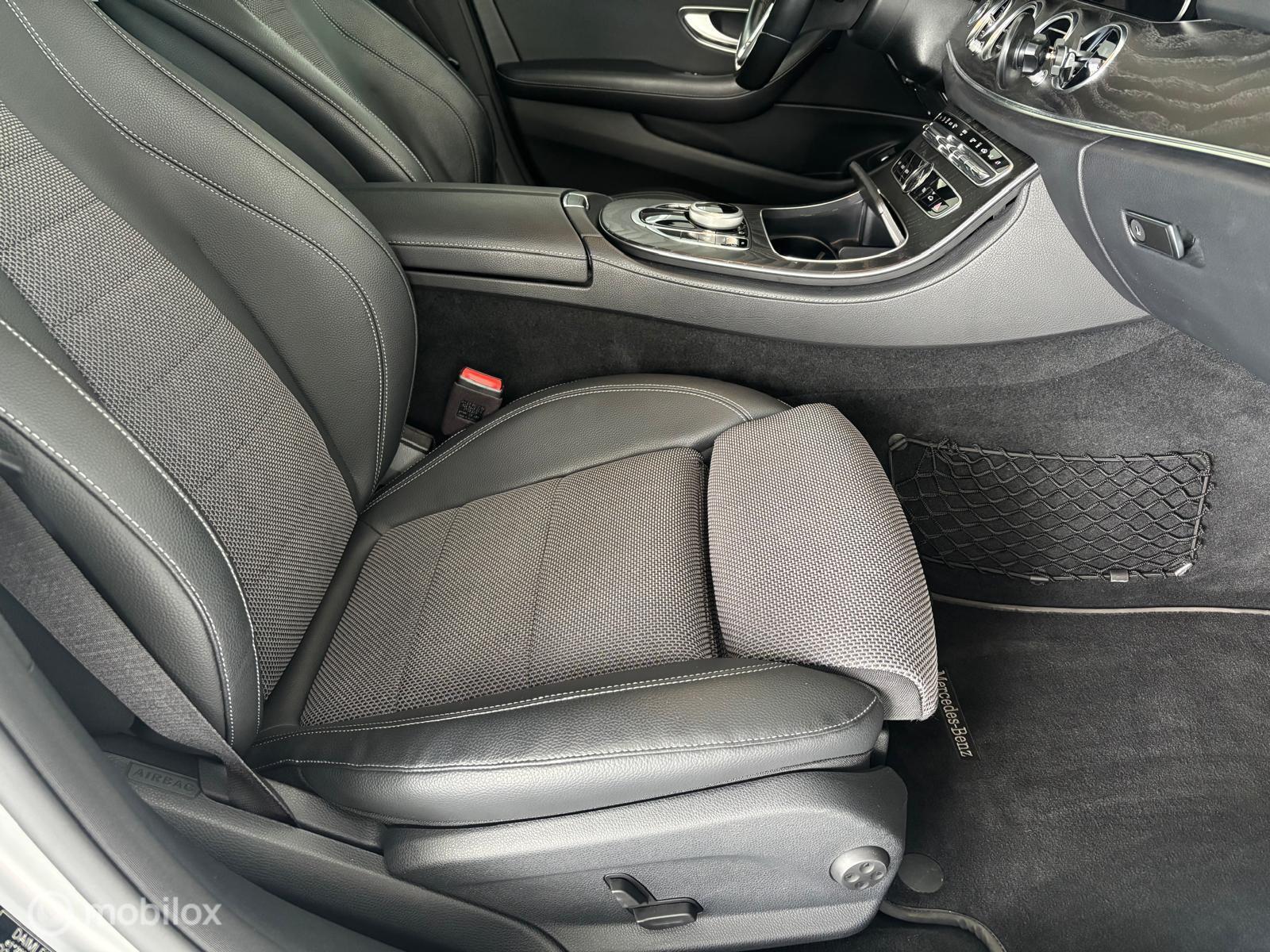 Foto van Mercedes-Benz E 300