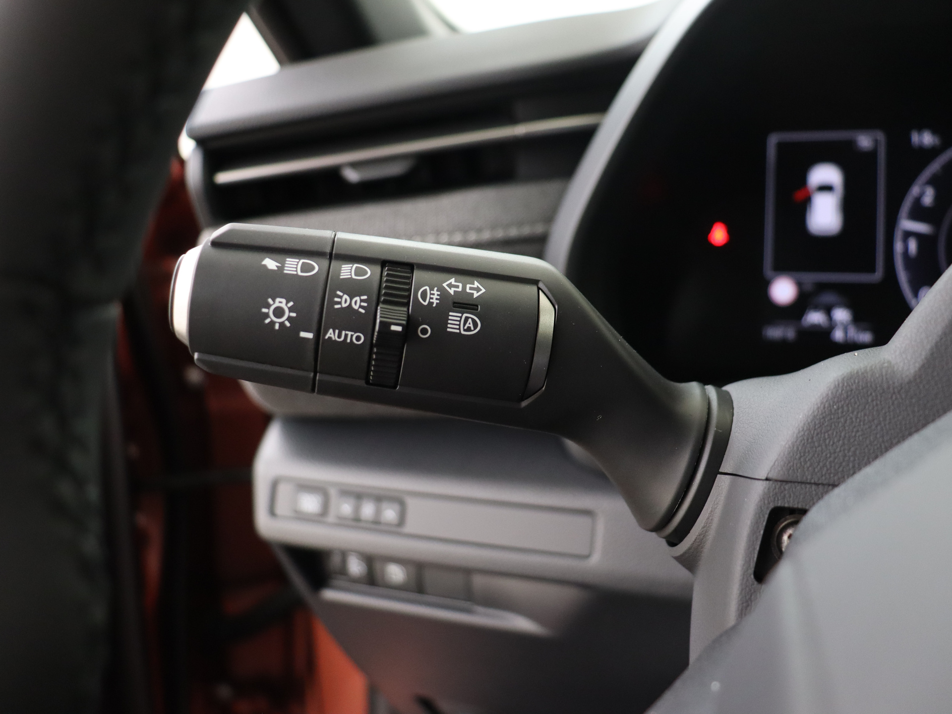 Foto van Lexus Lexus LBX
