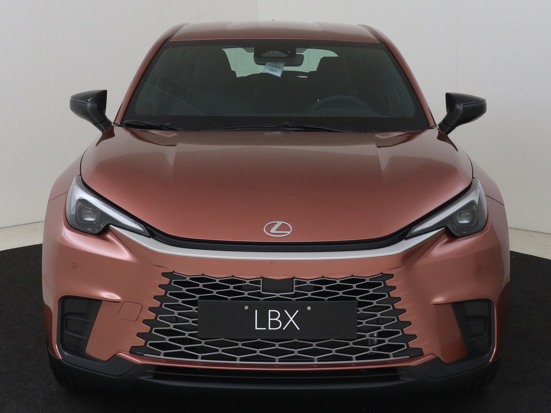 Foto van Lexus Lexus LBX