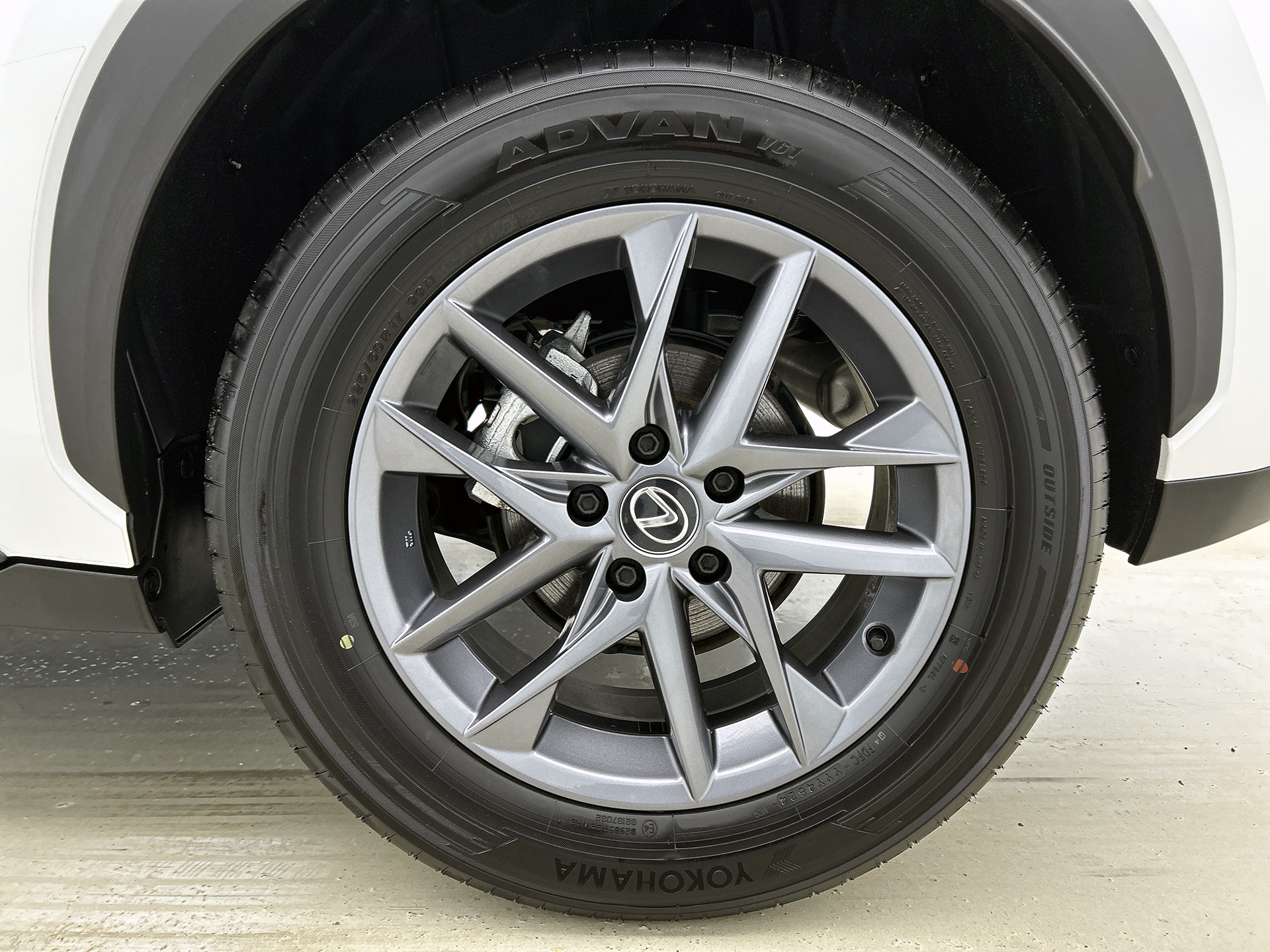 Foto van Lexus Lexus LBX