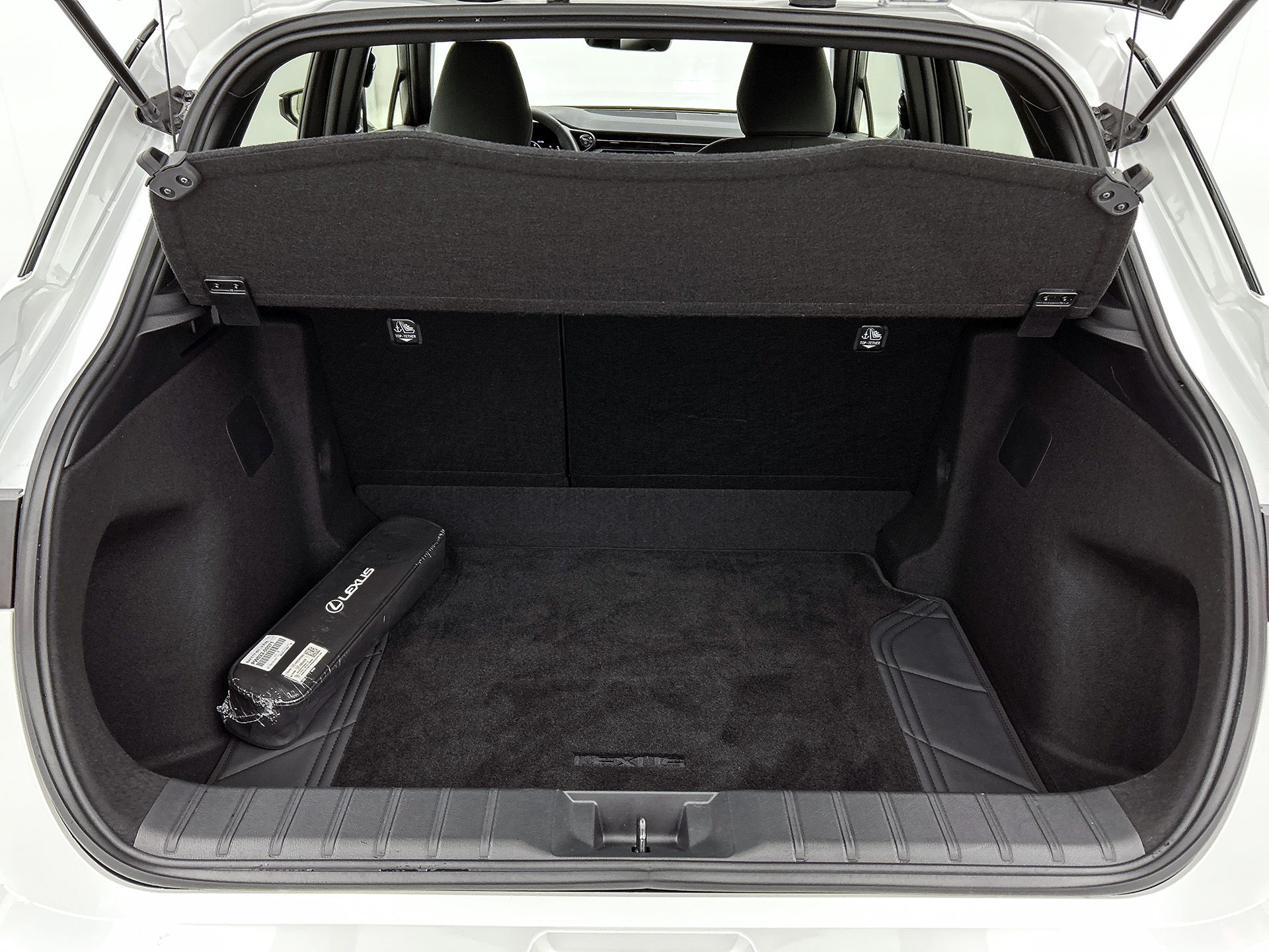 Foto van Lexus Lexus LBX