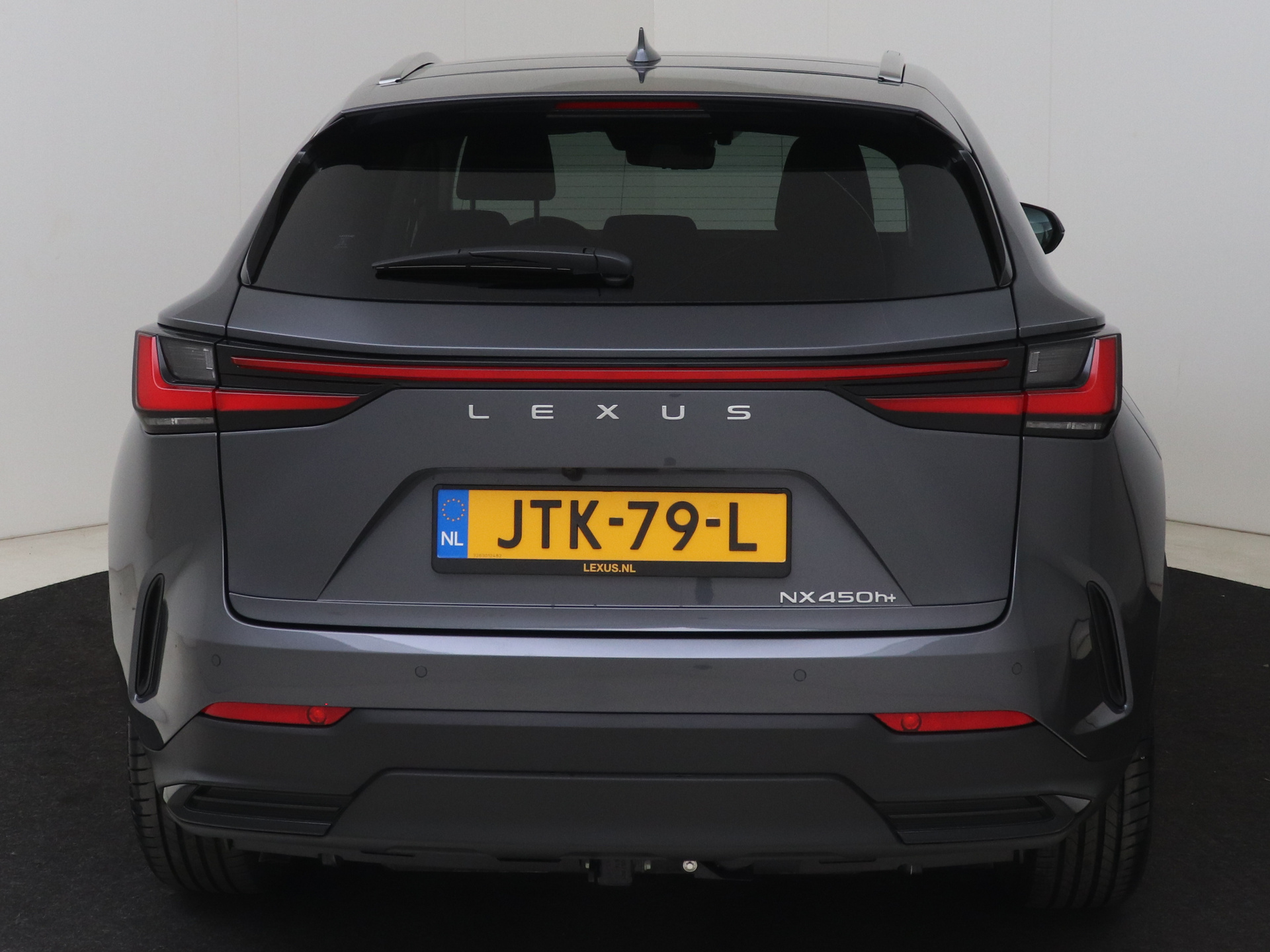 Foto van Lexus Lexus Nx450h+