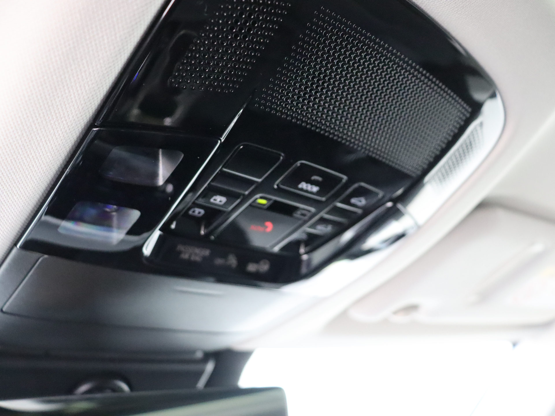 Foto van Lexus Lexus Nx450h+