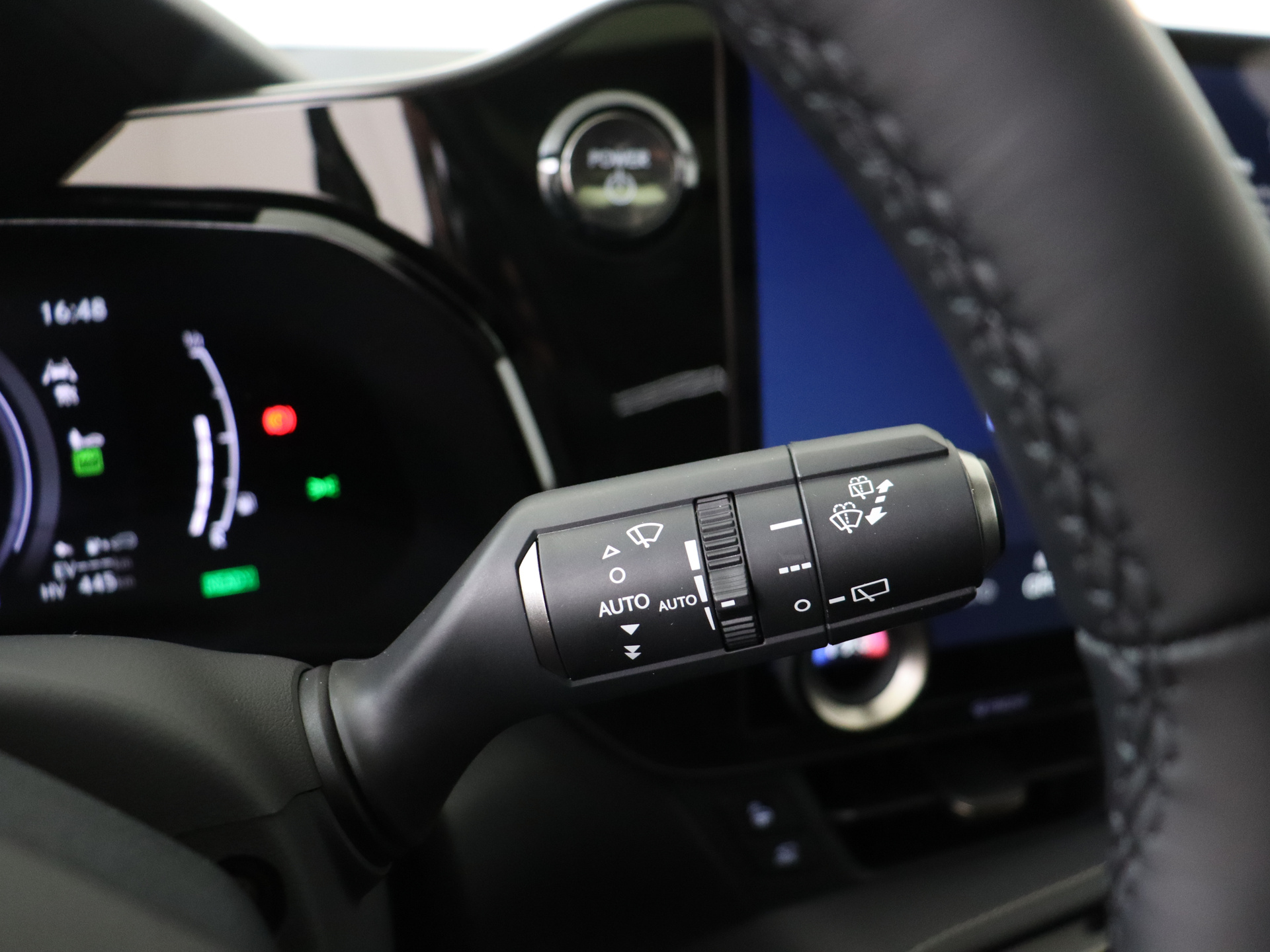 Foto van Lexus Lexus Nx450h+