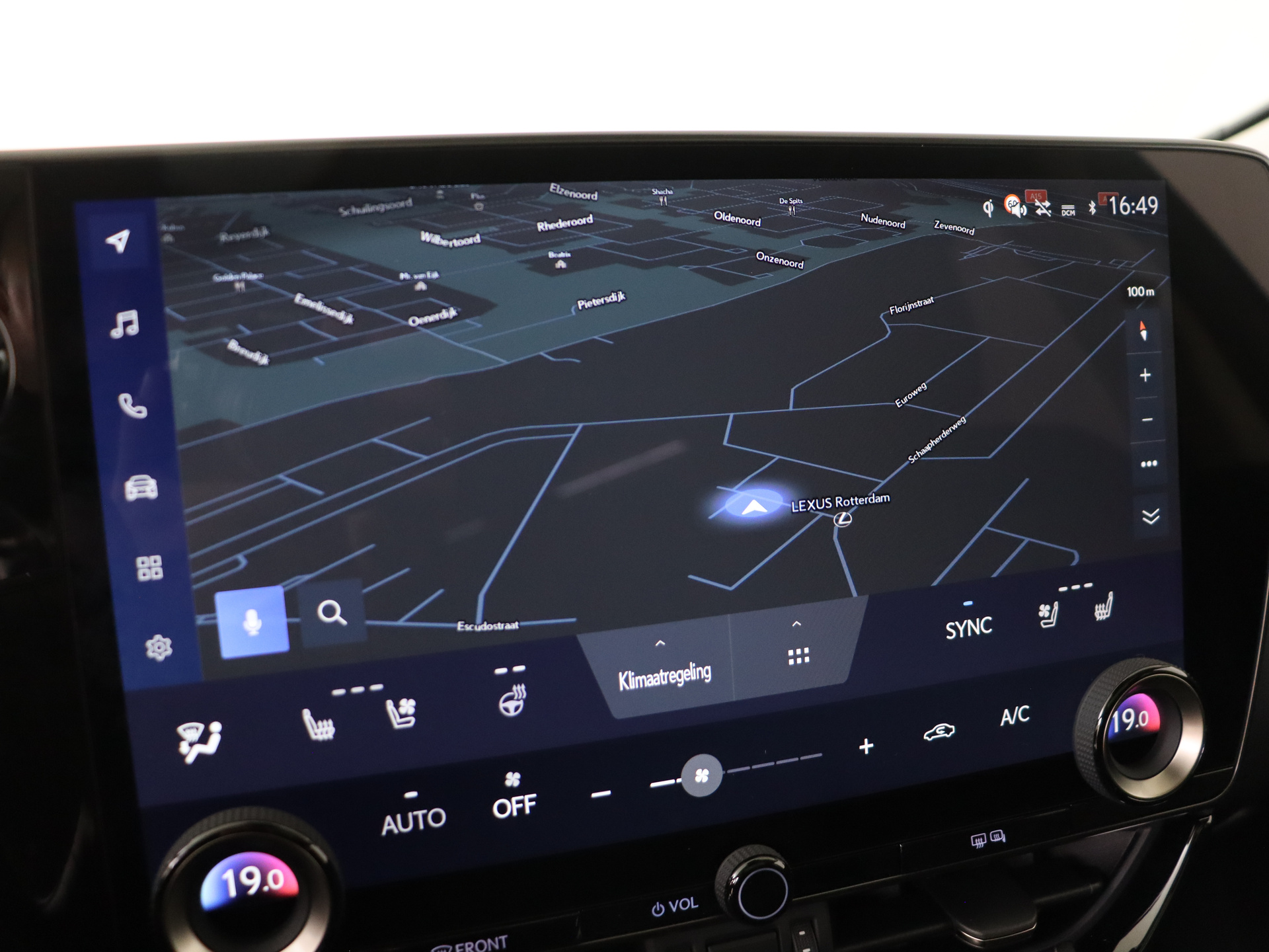 Foto van Lexus Lexus Nx450h+