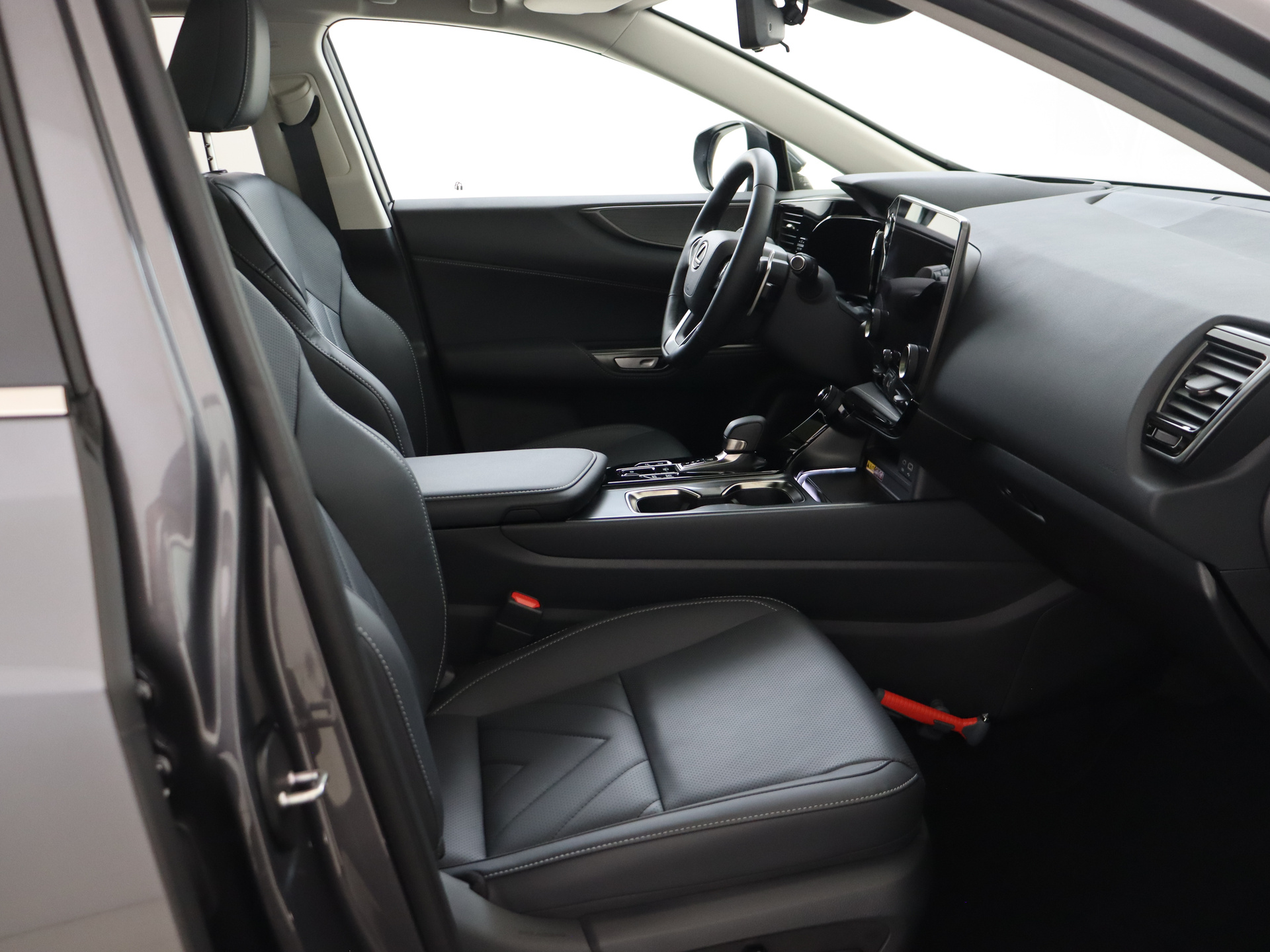 Foto van Lexus Lexus Nx450h+