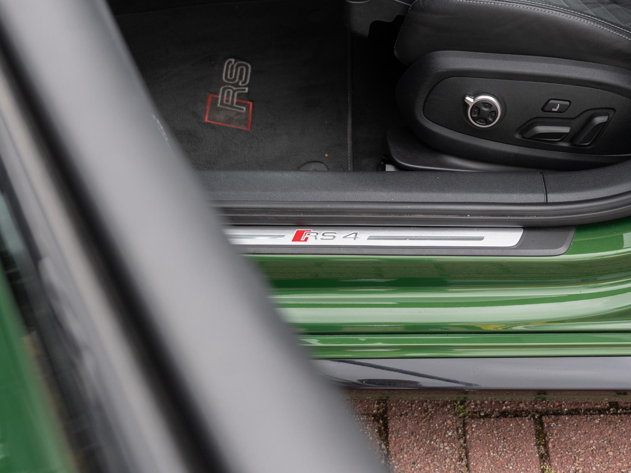 Foto van Audi RS 4 Avant