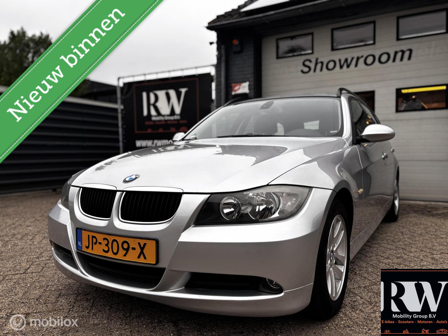 BMW 3er Reihe 320i *A/C*TREKHAAK*PDC*APK 06-2027* 2005 - voorkant