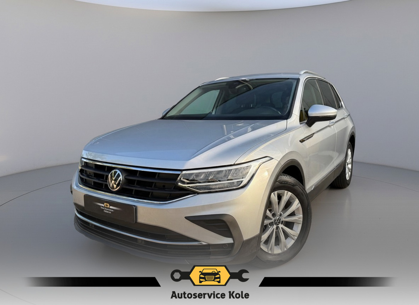 Volkswagen Tiguan 1.5 TSI 150pk DSG Life * Side Assist * Carplay * Parkeersensoren * Adaptieve Cruise Control * 2022 - voorkant