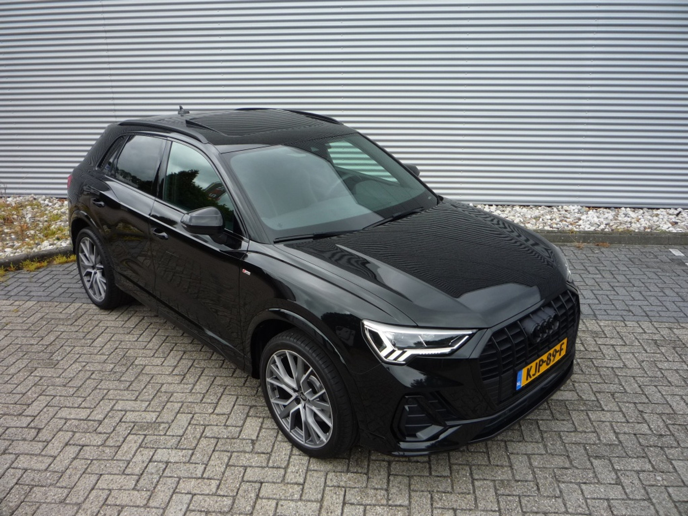 Foto van Audi Q3 E-tron