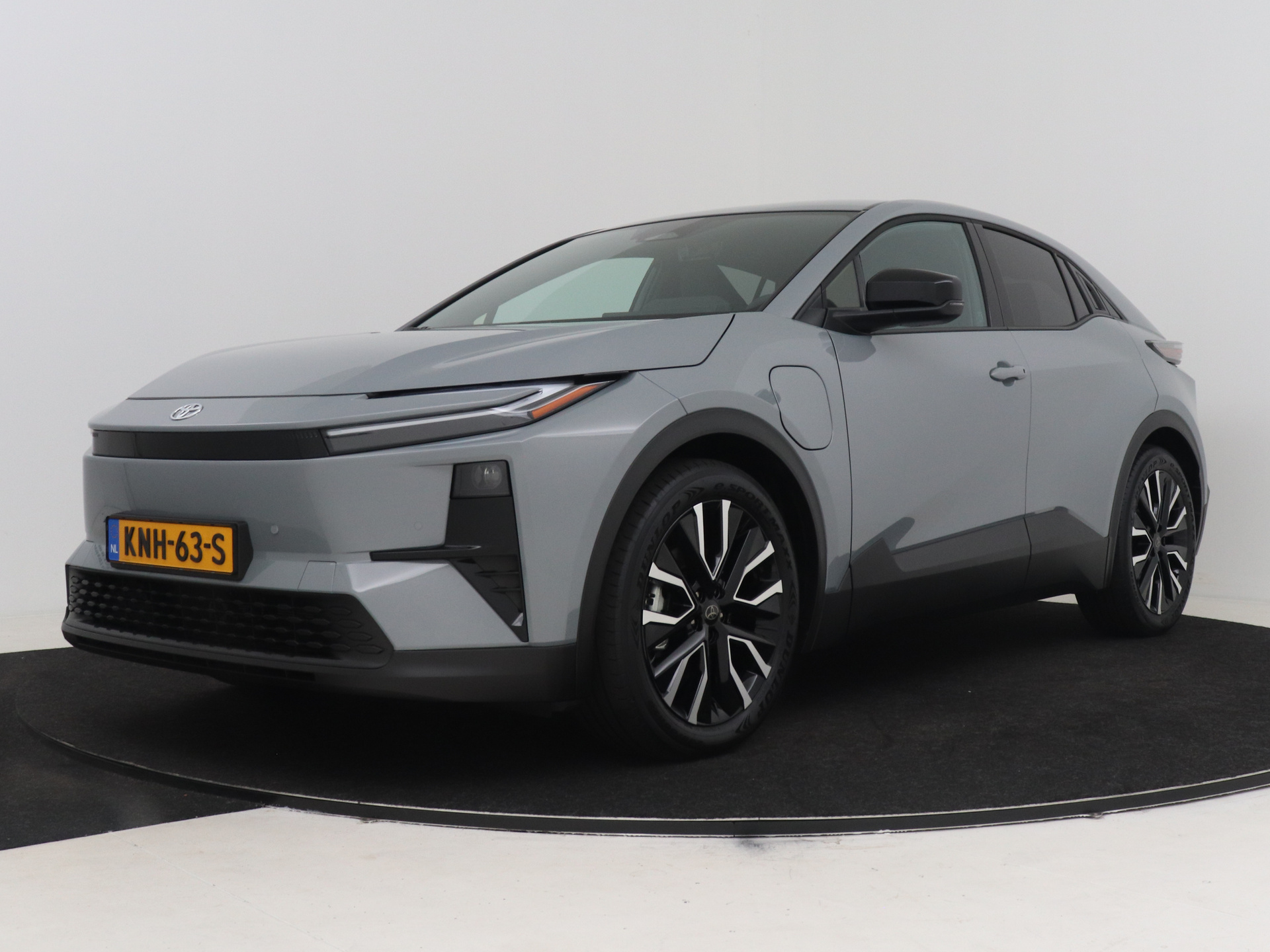 Toyota Toyota C-hr First Edition 77 kWh 2026 - voorkant