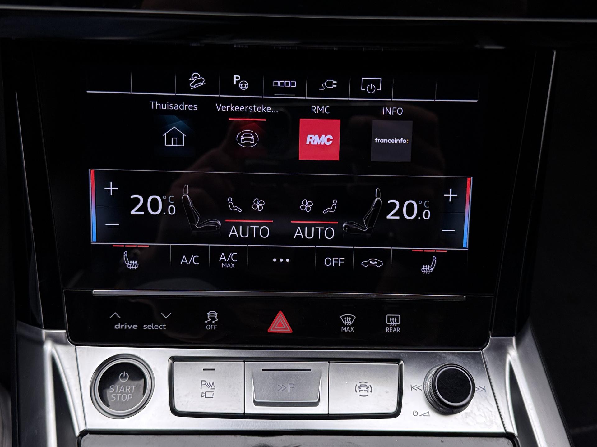 Foto van Audi Q8 Sportback 55 E-tron