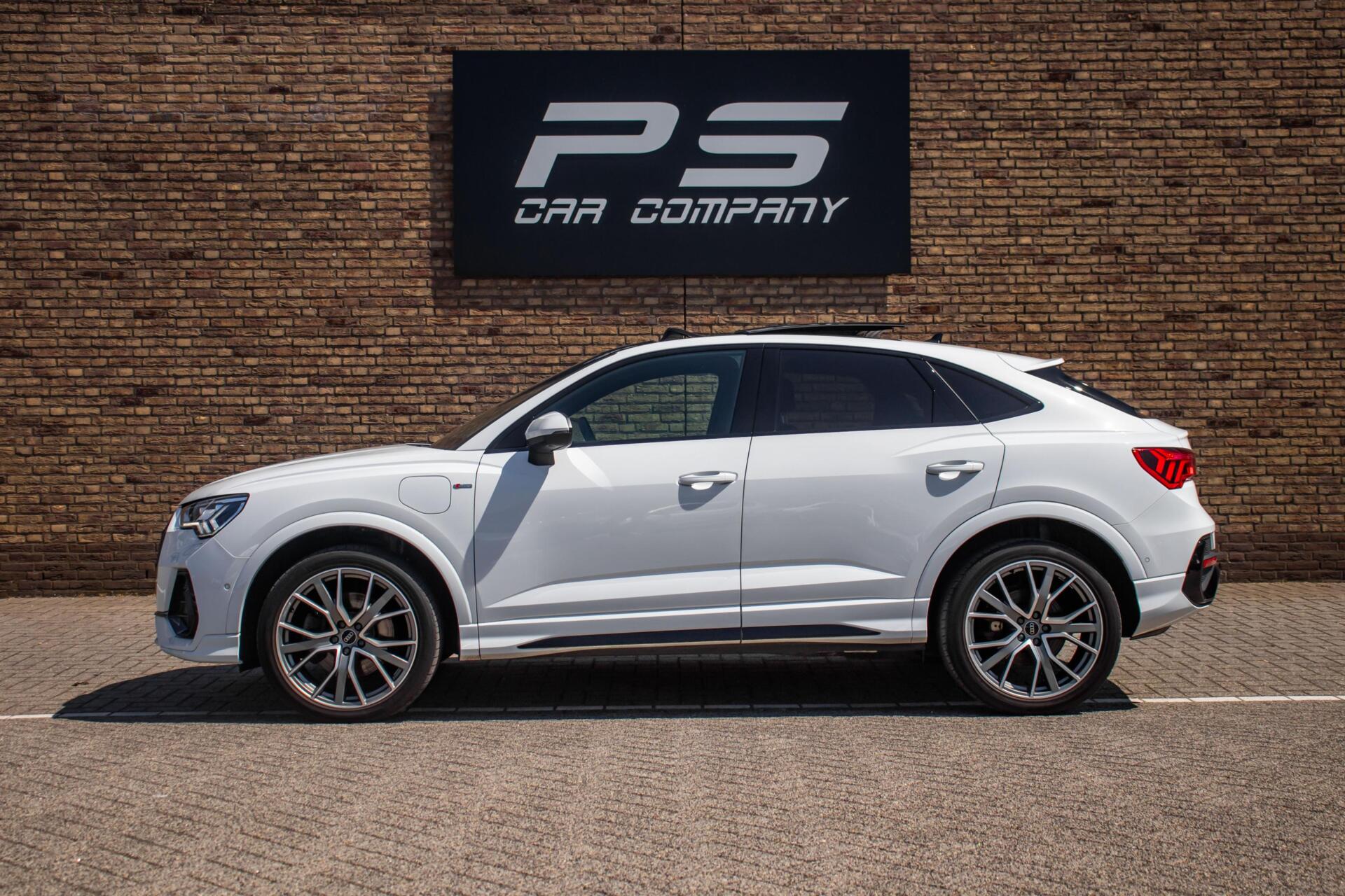 Foto van Audi Q3 Sportback E-tron
