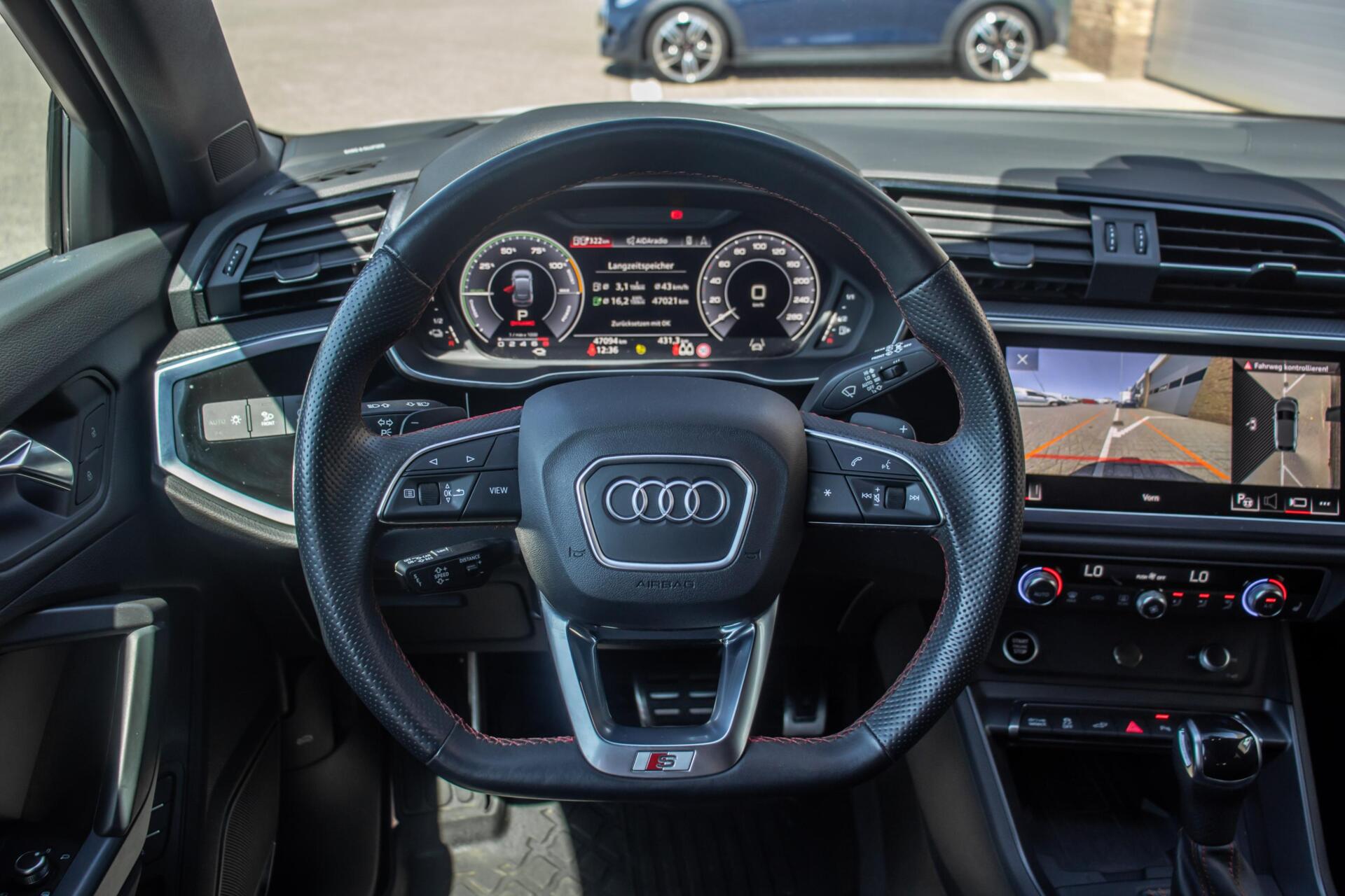 Foto van Audi Q3 Sportback E-tron