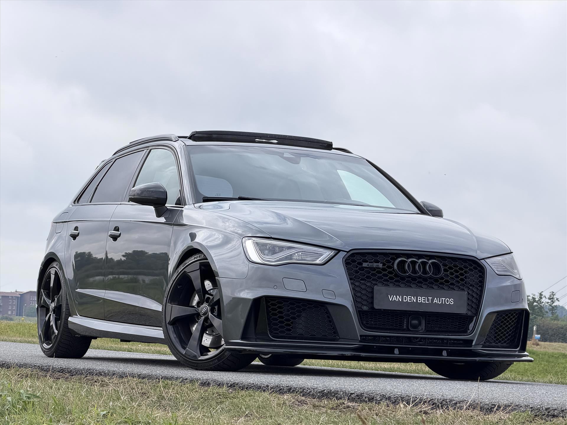 Foto van Audi RS 3 Sportback