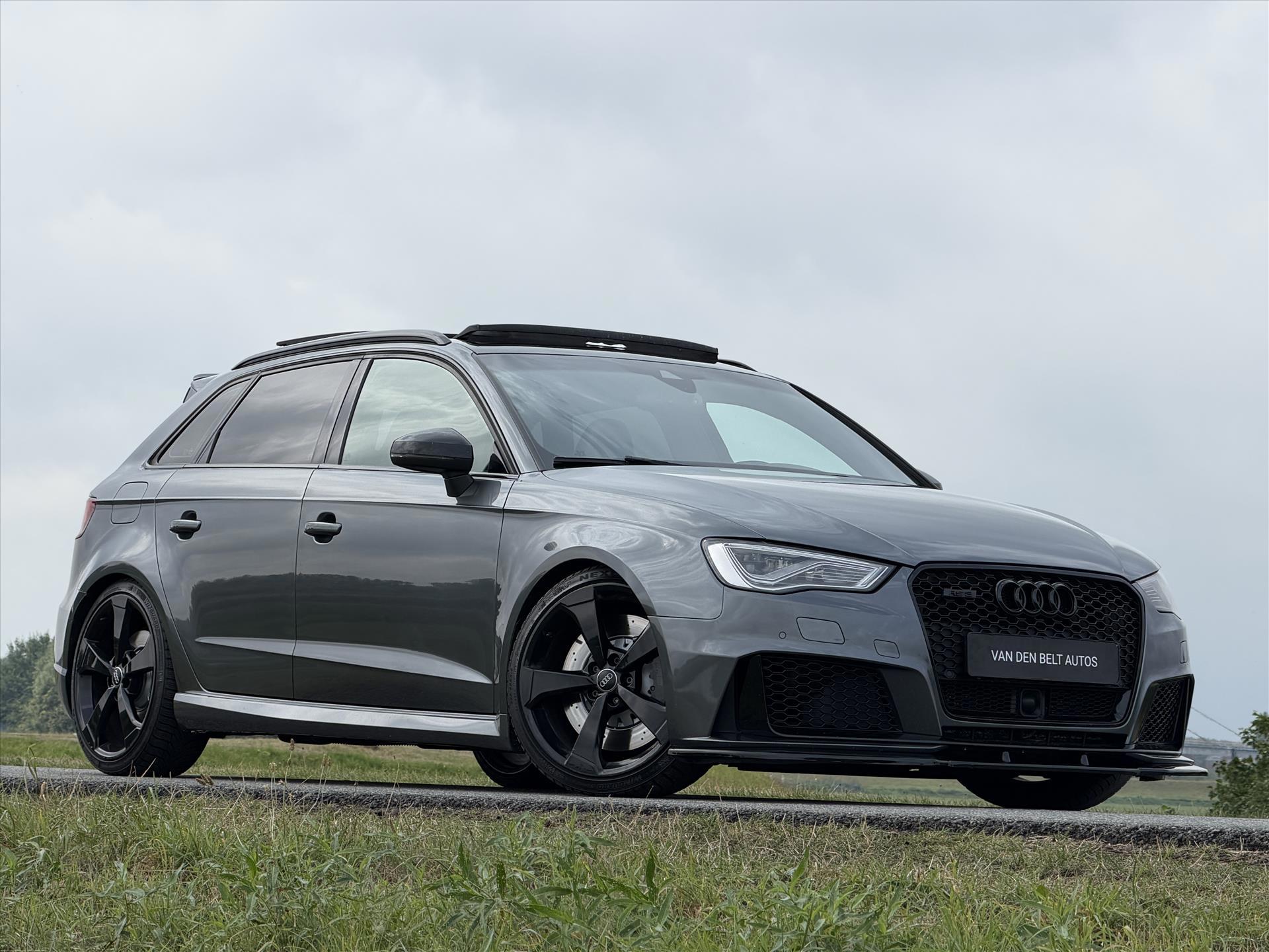 Foto van Audi RS 3 Sportback