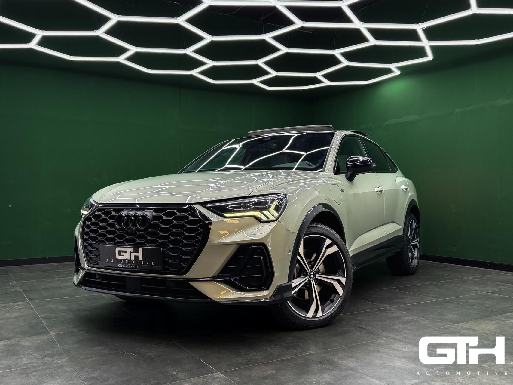 Audi Q3 45 TFSI e S-Line B&O | Keyless | Memory | Pano | 360 2021 - voorkant