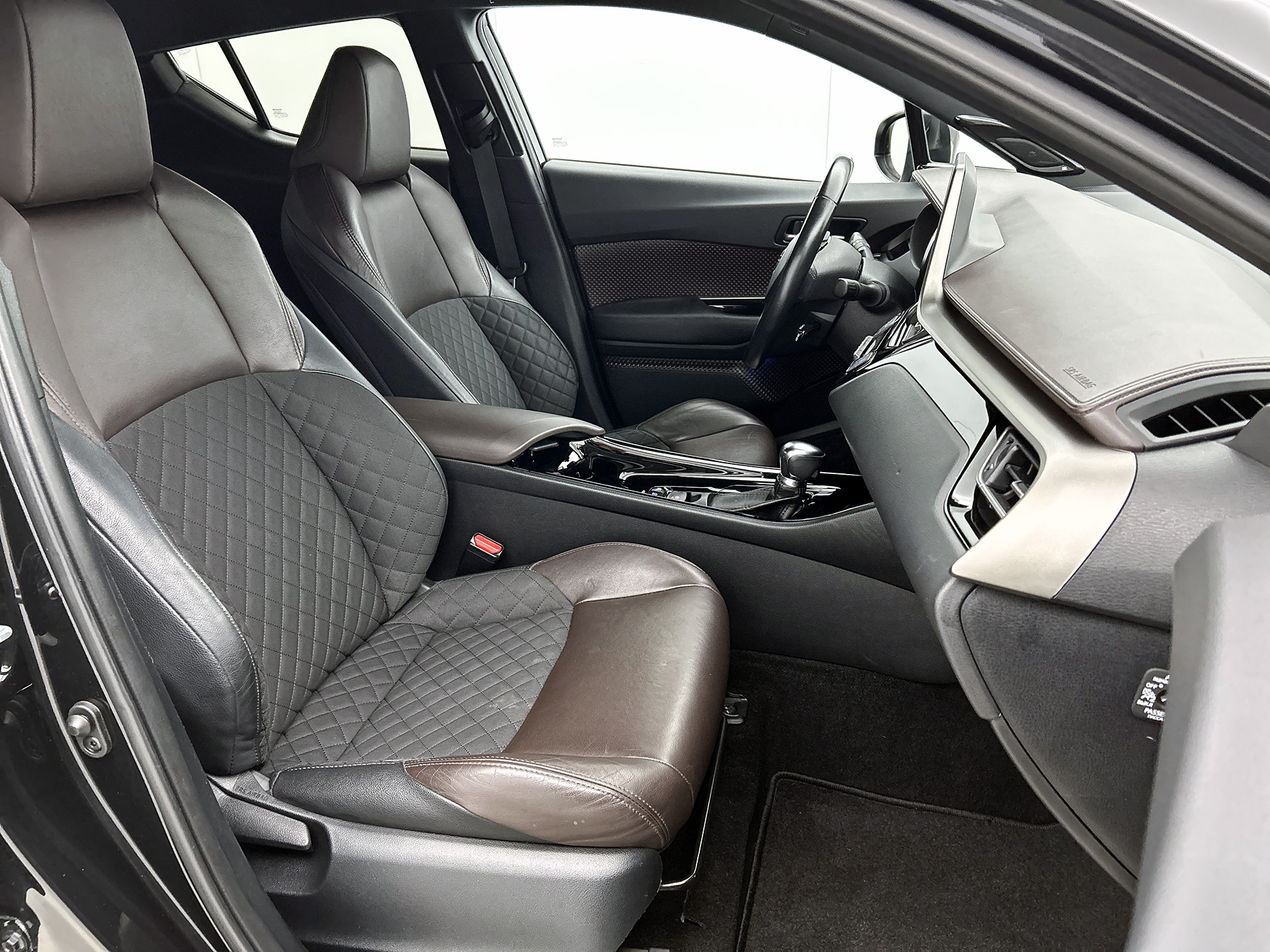 Foto van Toyota Toyota C-hr
