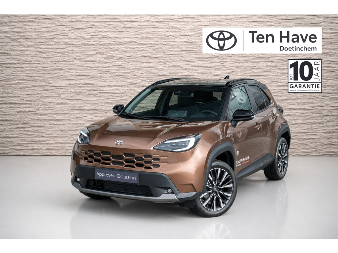 Toyota Toyota Yaris Cross 1.5 Hybrid 130 Executive Automaat | Premium Pack | Combimeter, 10” Head-up Display (HUD) | JBL® Premium Sound System met 8 speakers | LED Matrix koplampen met Adaptive High Beam System (AHS) en automa 2026 - voorkant