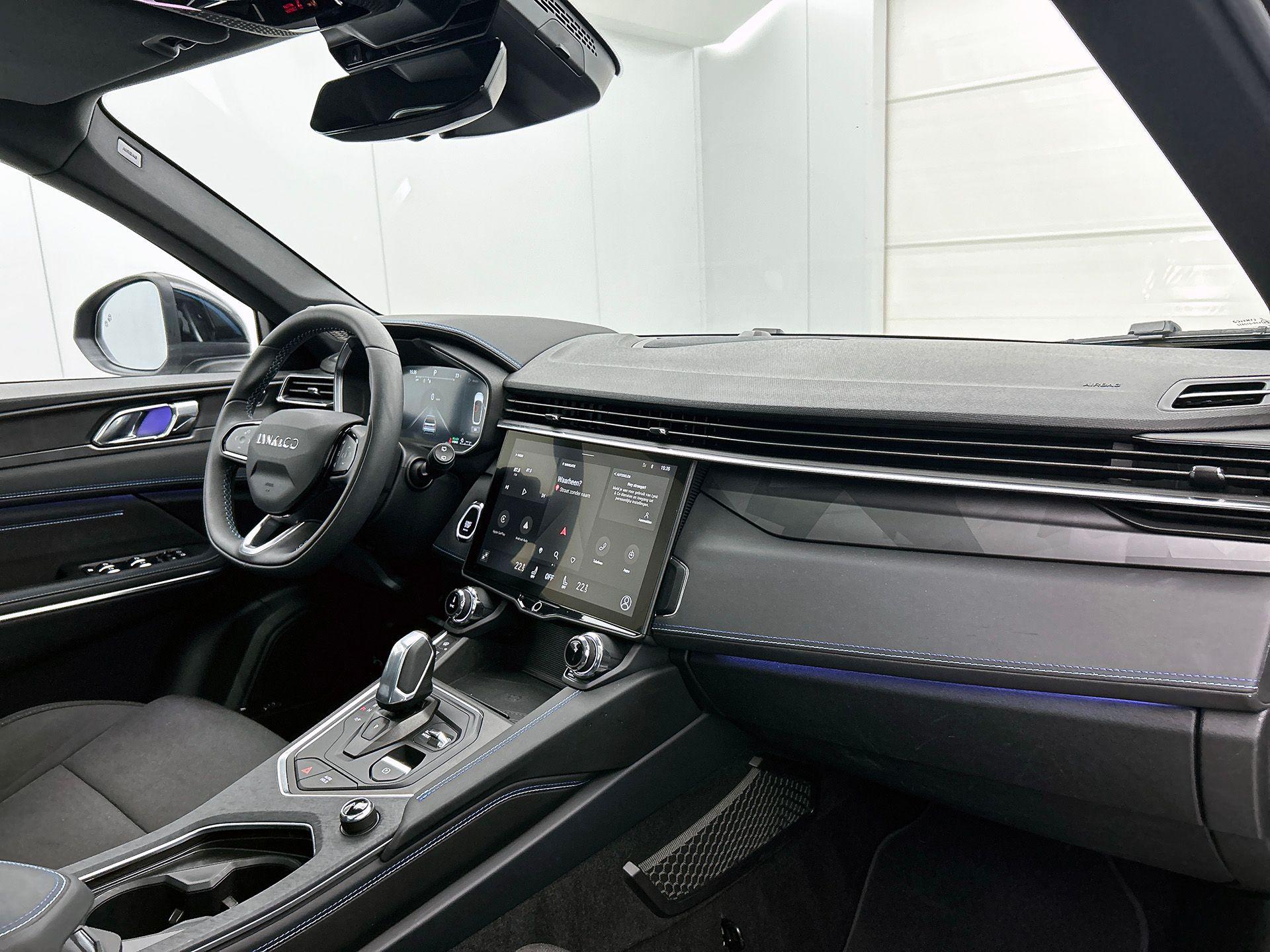 Foto van LYNK & Co 01