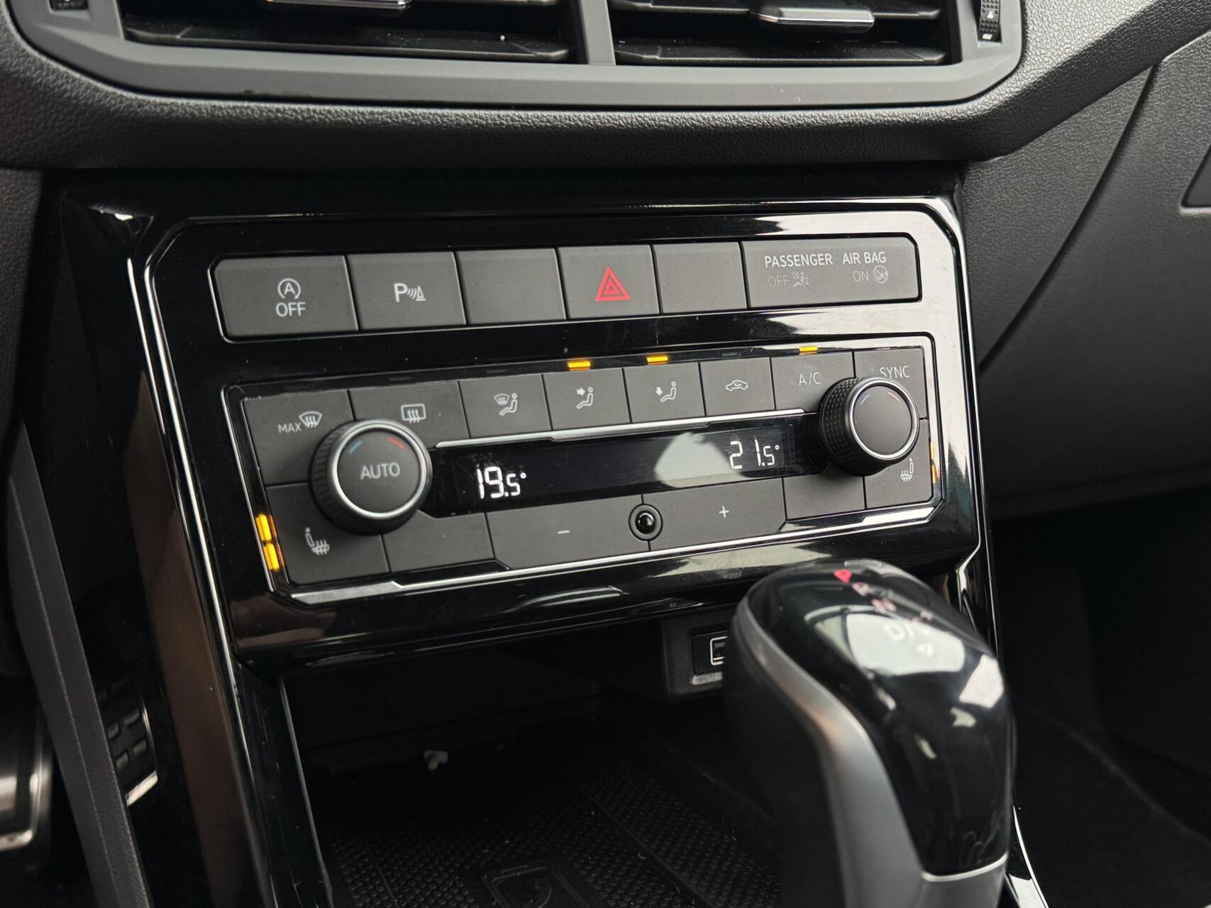 Foto van Volkswagen T-cross