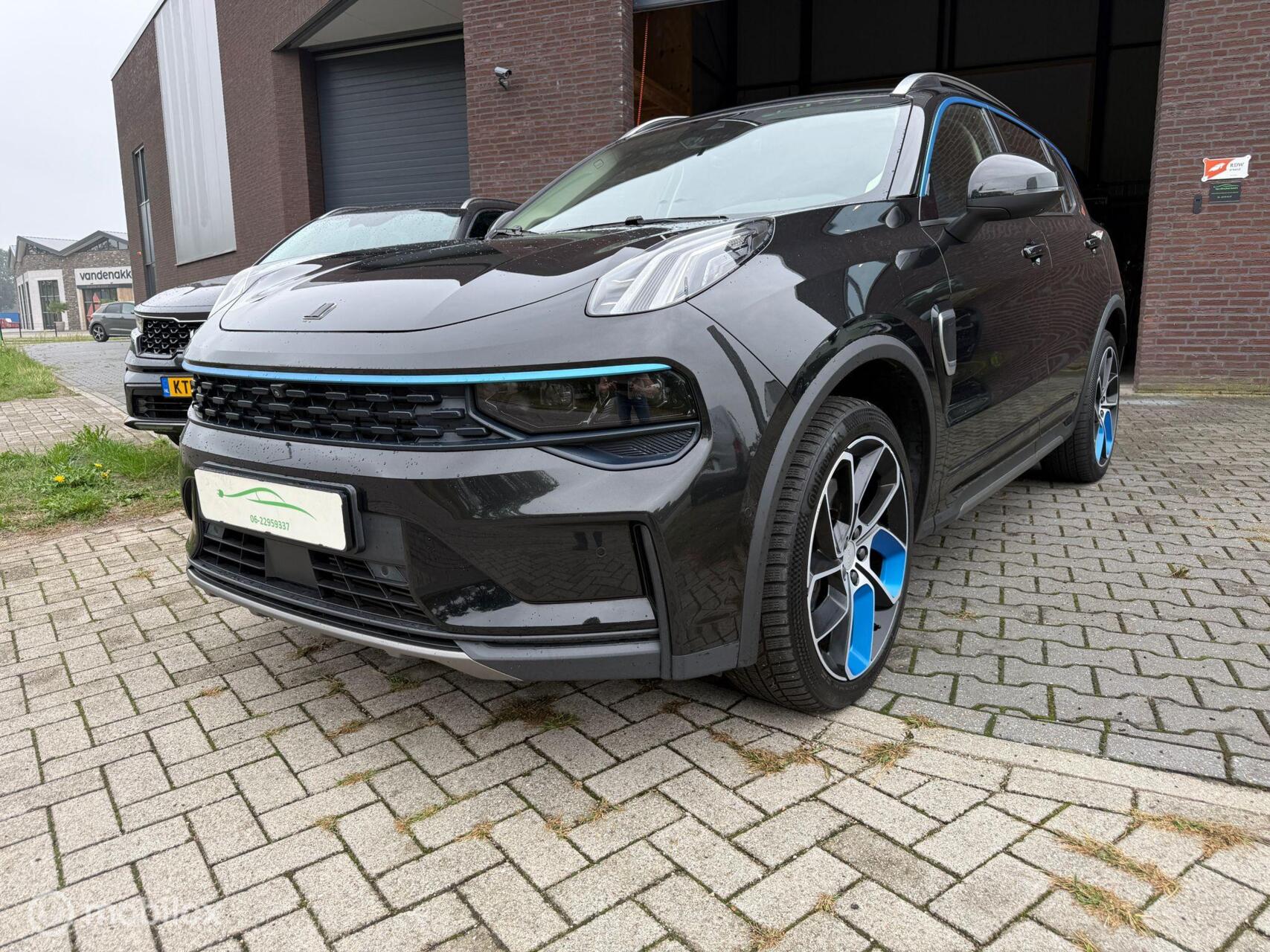 Foto van LYNK & Co 01