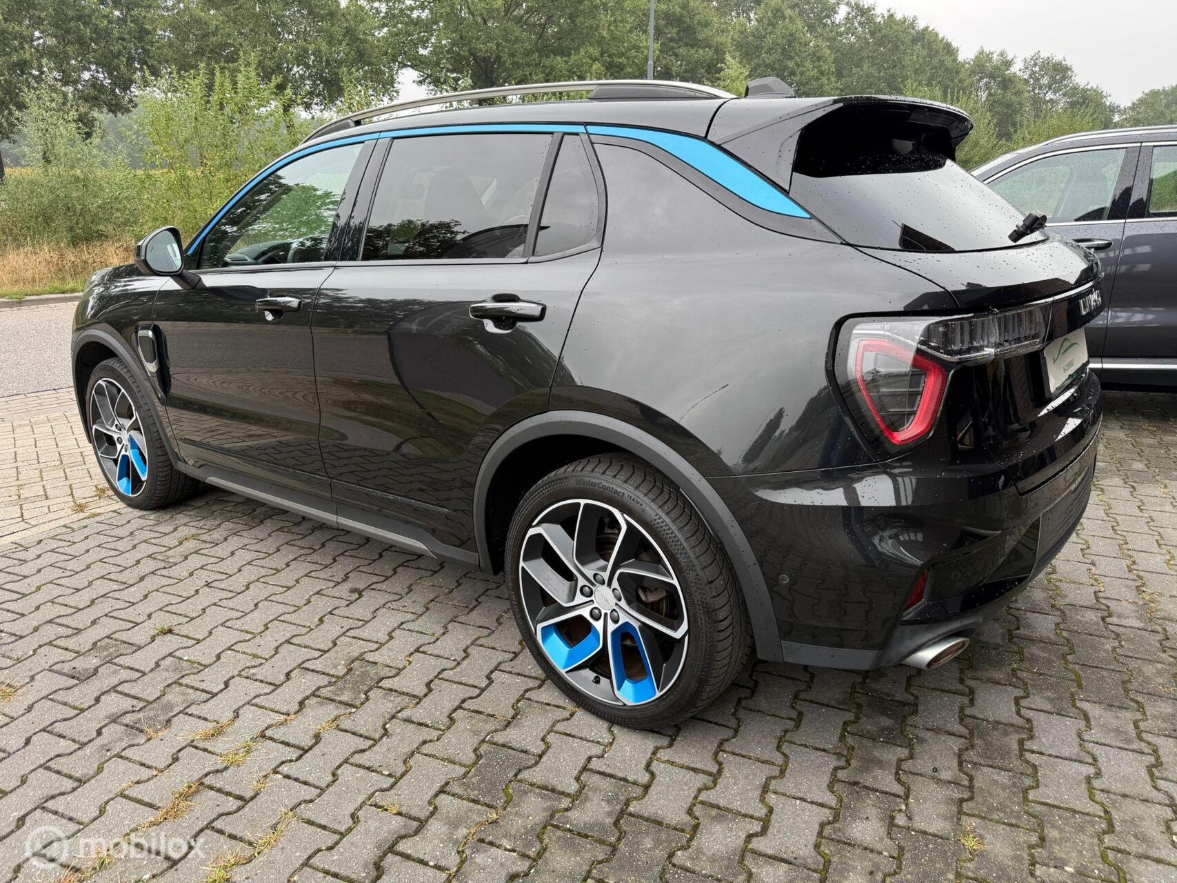 Foto van LYNK & Co 01