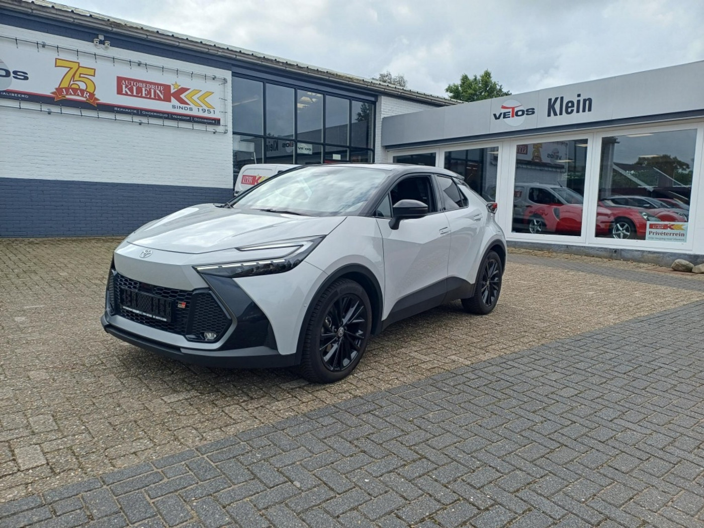 Toyota Toyota C-hr 2.0 Hyb 200 GR SPORT 2024 - voorkant