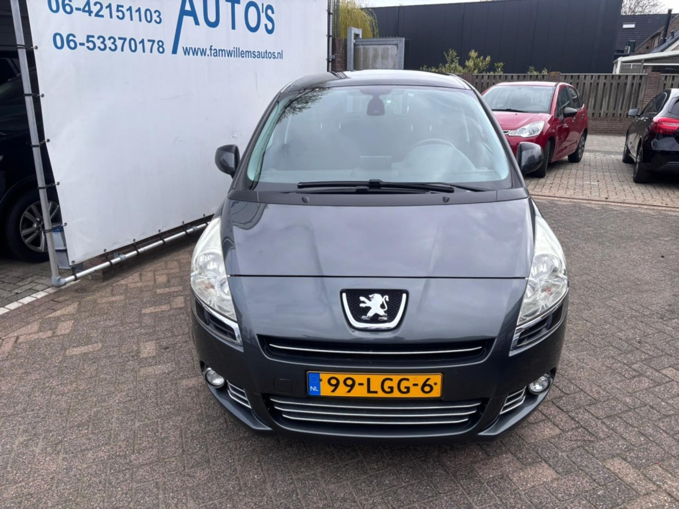 Foto van Peugeot 5008