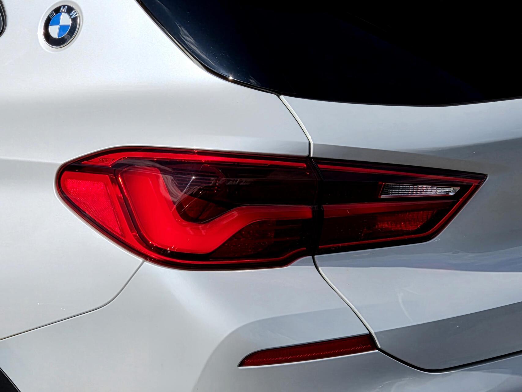 Foto van BMW X2 Sdrive18i