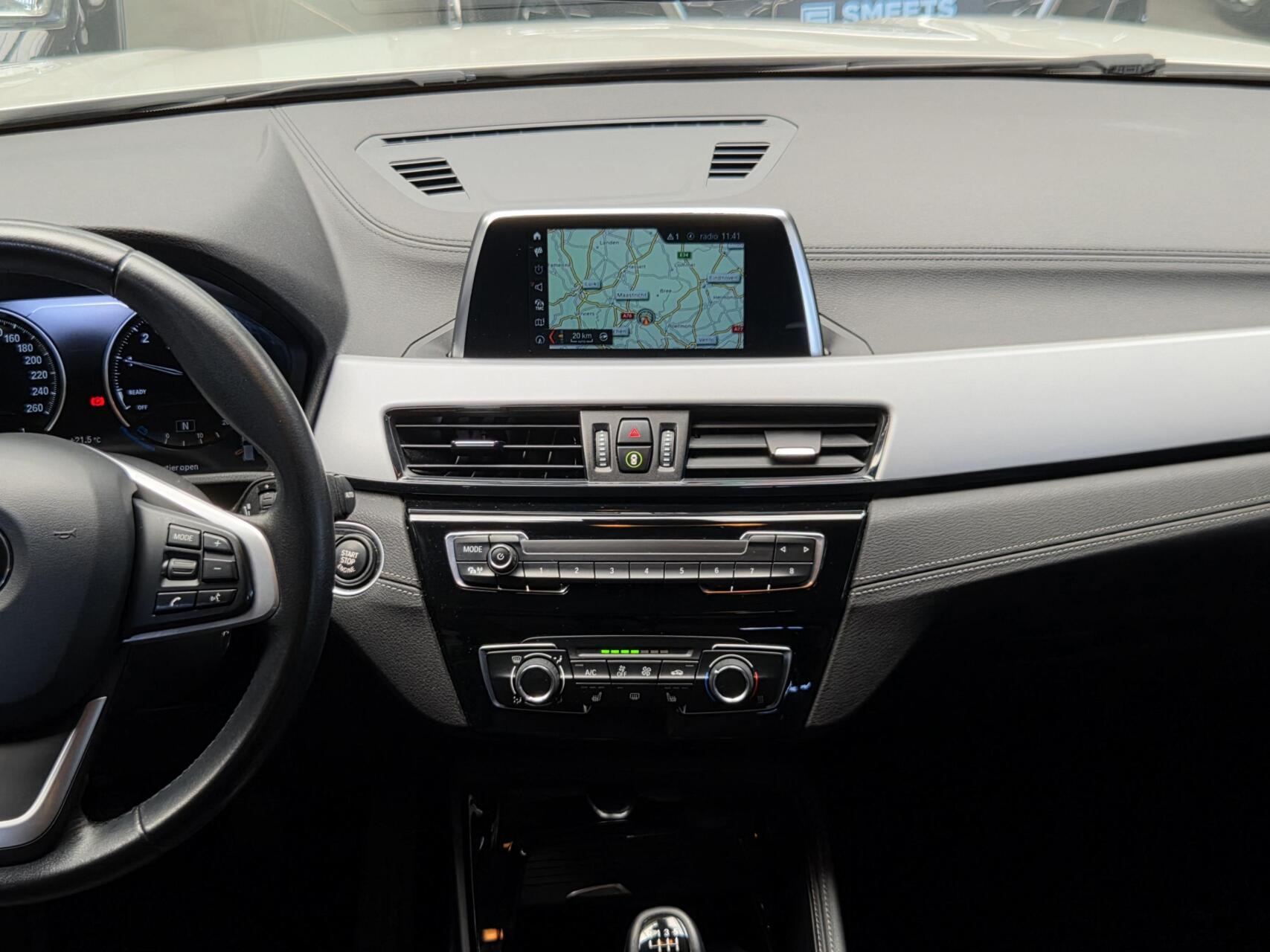 Foto van BMW X2 Sdrive18i